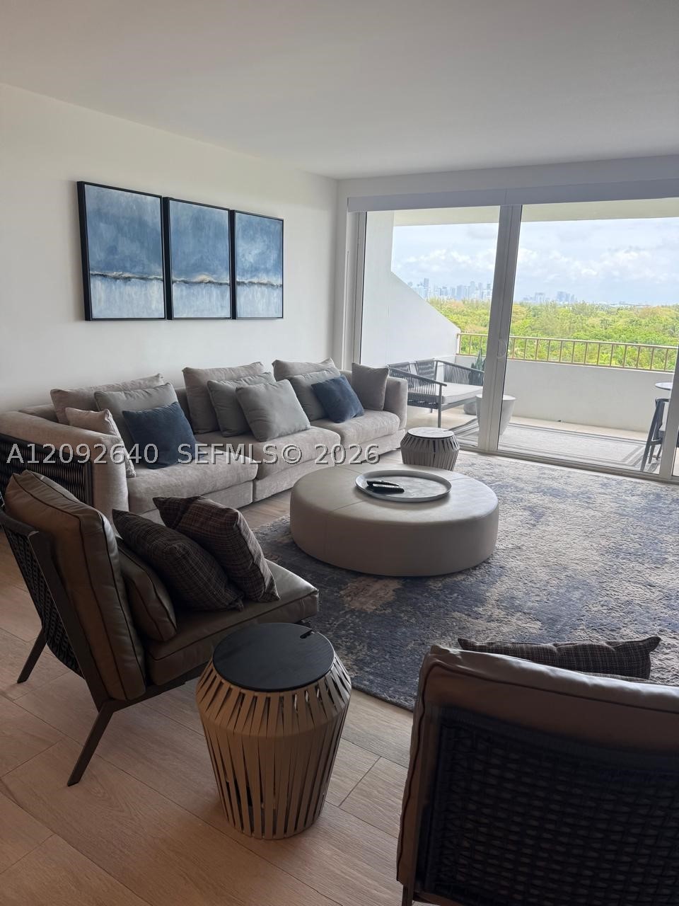177 Ocean Lane Dr #812, Key Biscayne FL 33149