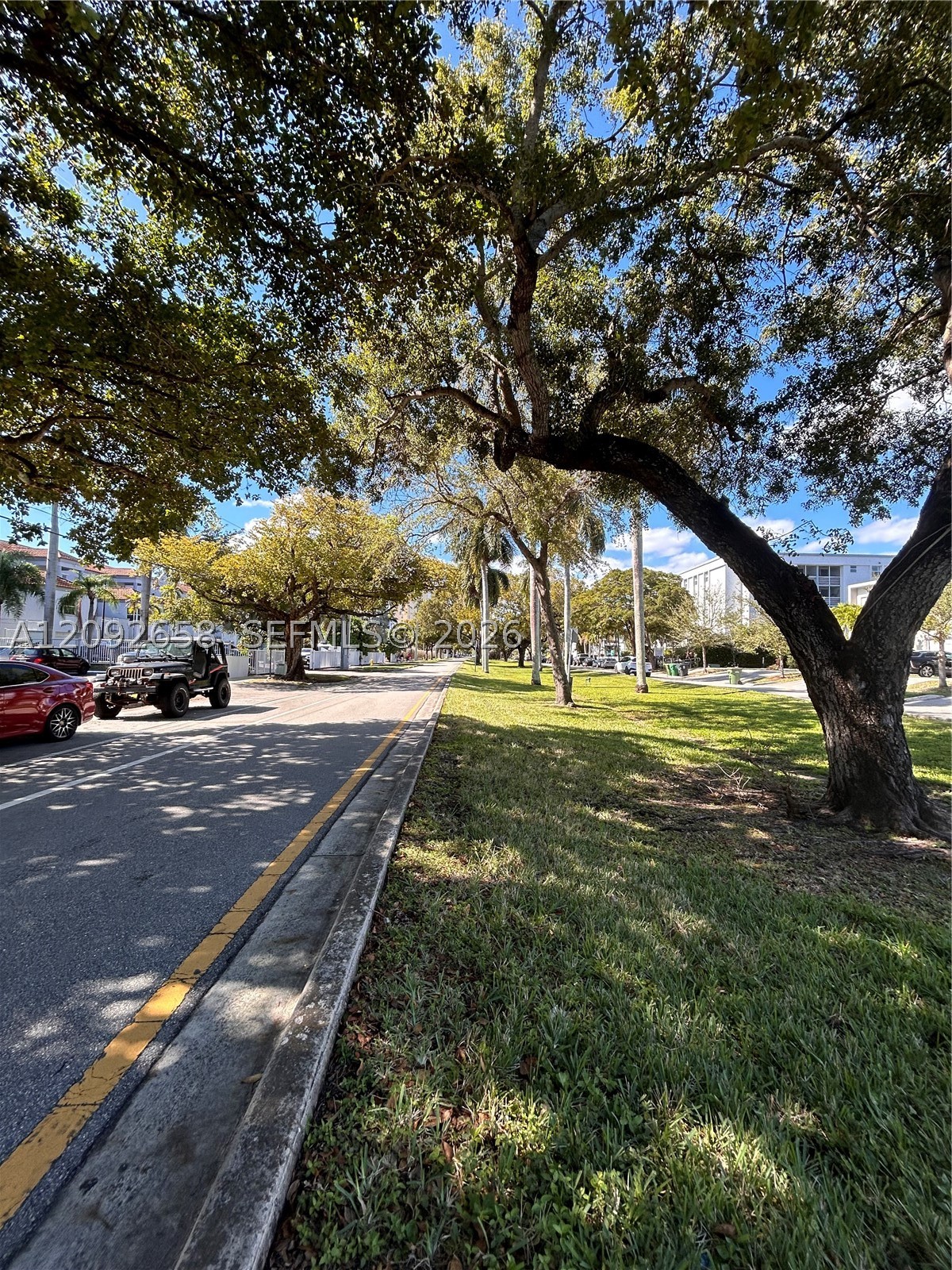 2430 NE 135th St #201, North Miami FL 33181
