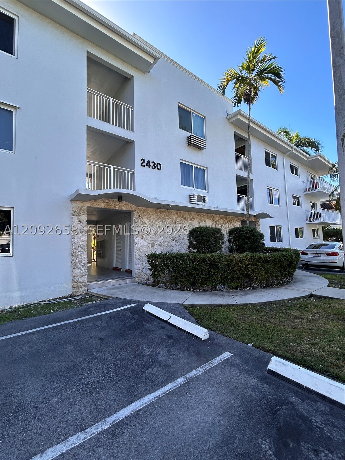 2430 NE 135th St #201, North Miami FL 33181