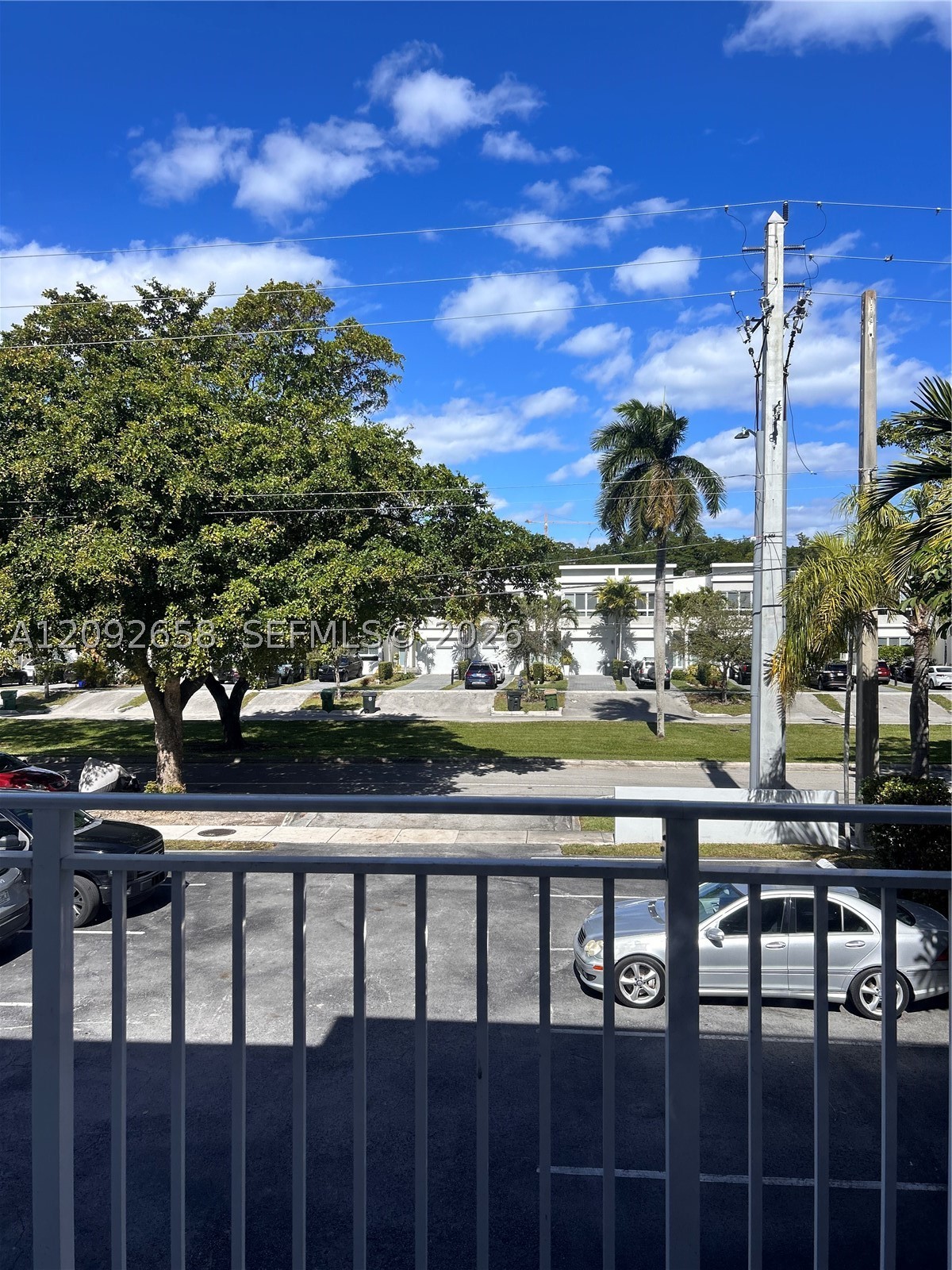 2430 NE 135th St #201, North Miami FL 33181