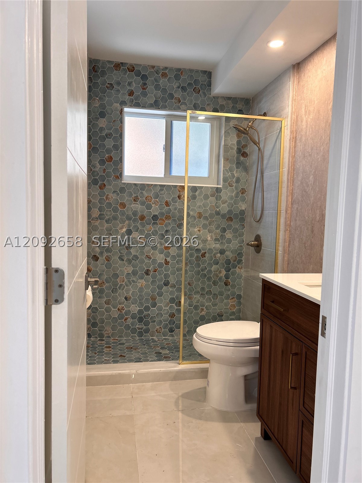 2430 NE 135th St #201, North Miami FL 33181