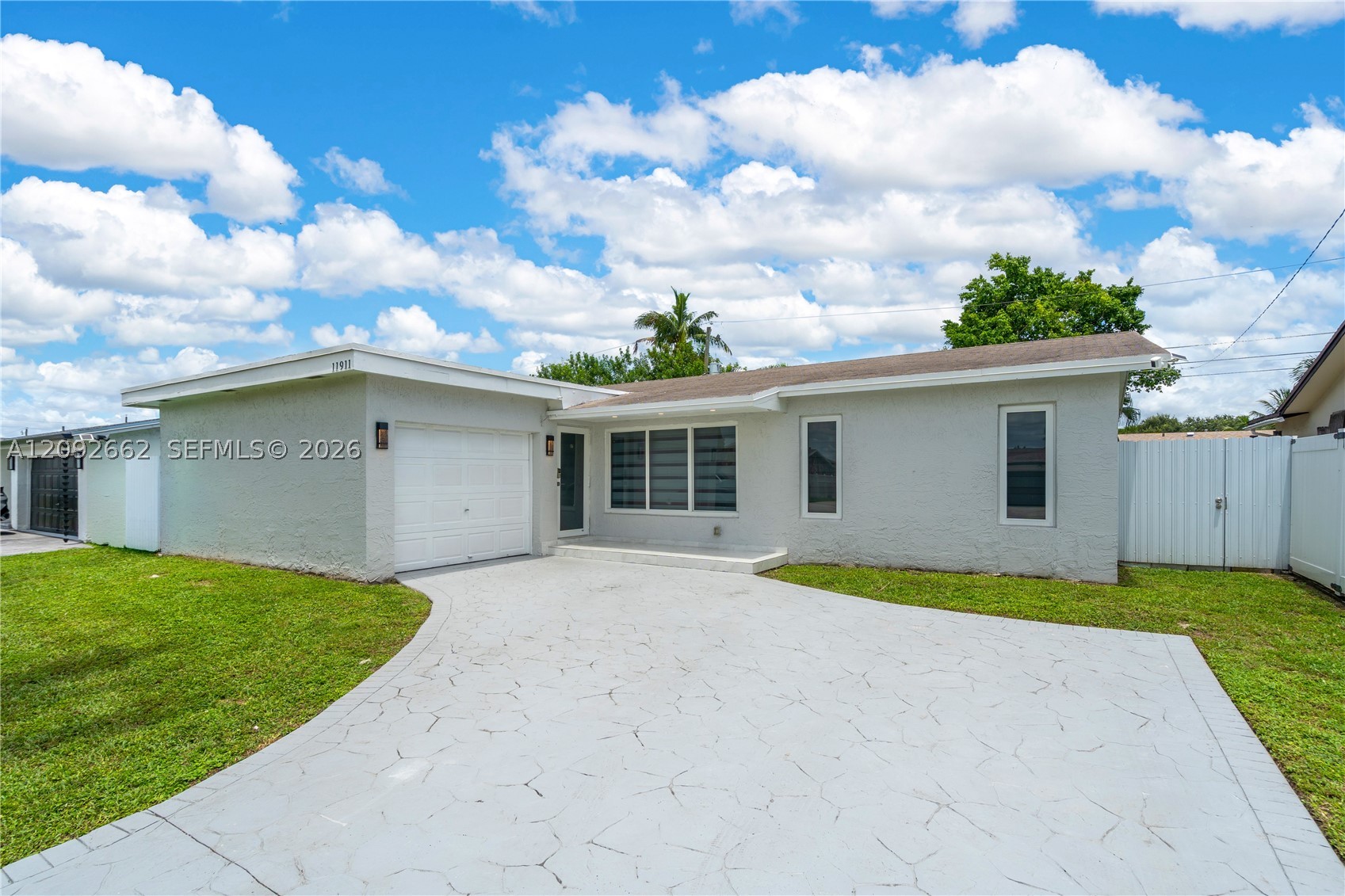 11911 NW 32nd Mnr, Sunrise FL 33323