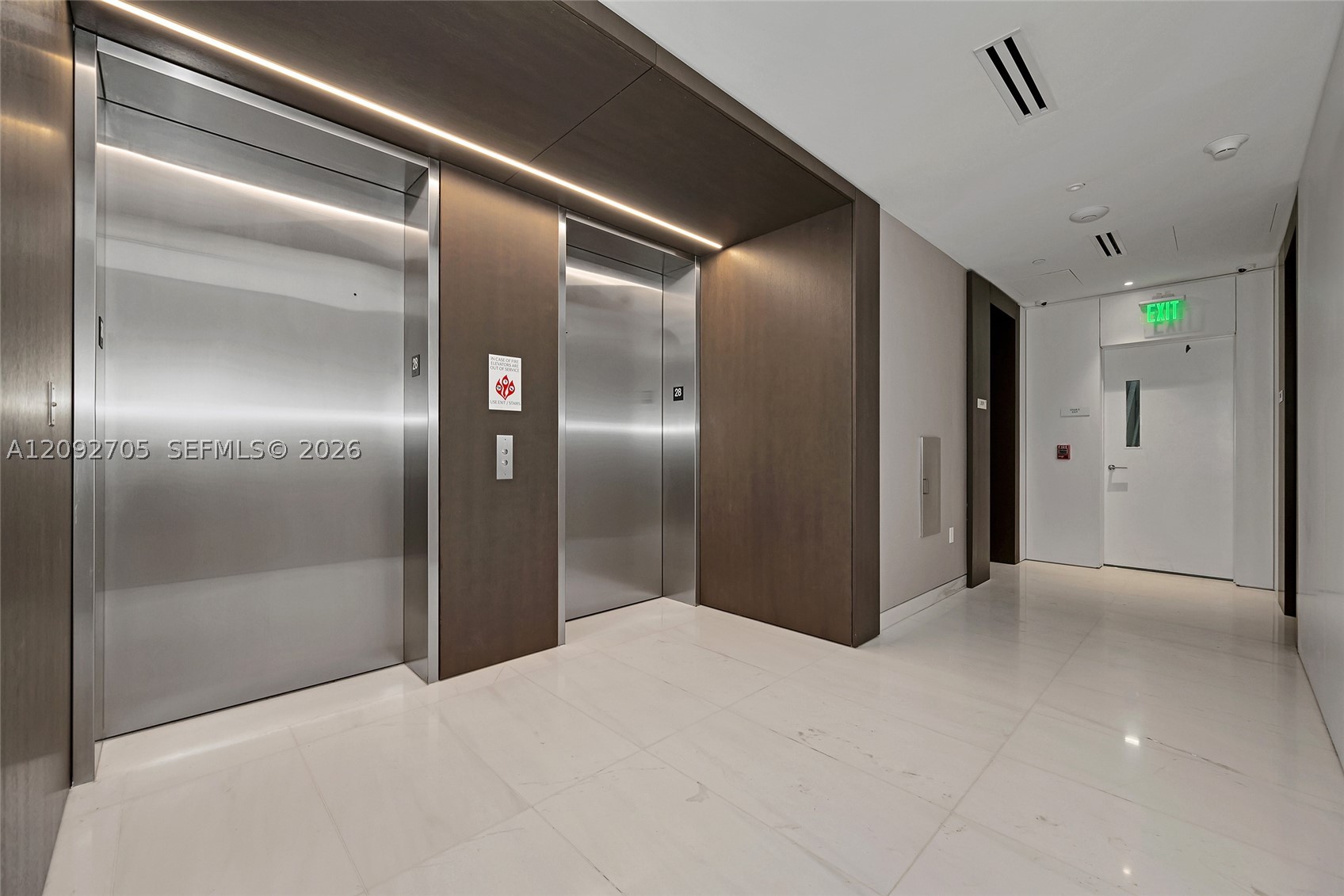 300 Biscayne Blvd Way #2809, Miami FL 33131