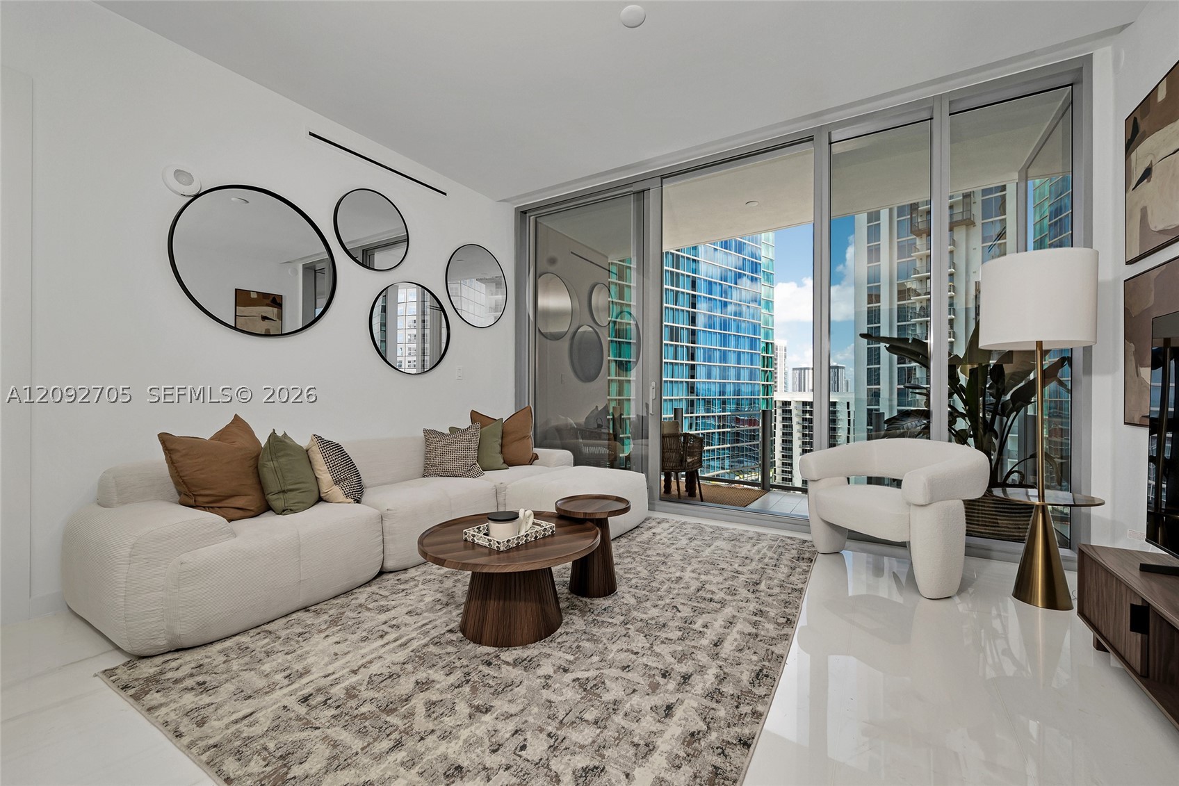 300 Biscayne Blvd Way #2809, Miami FL 33131