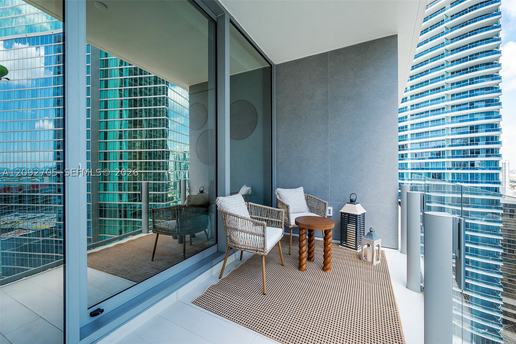 300 Biscayne Blvd Way #2809, Miami FL 33131