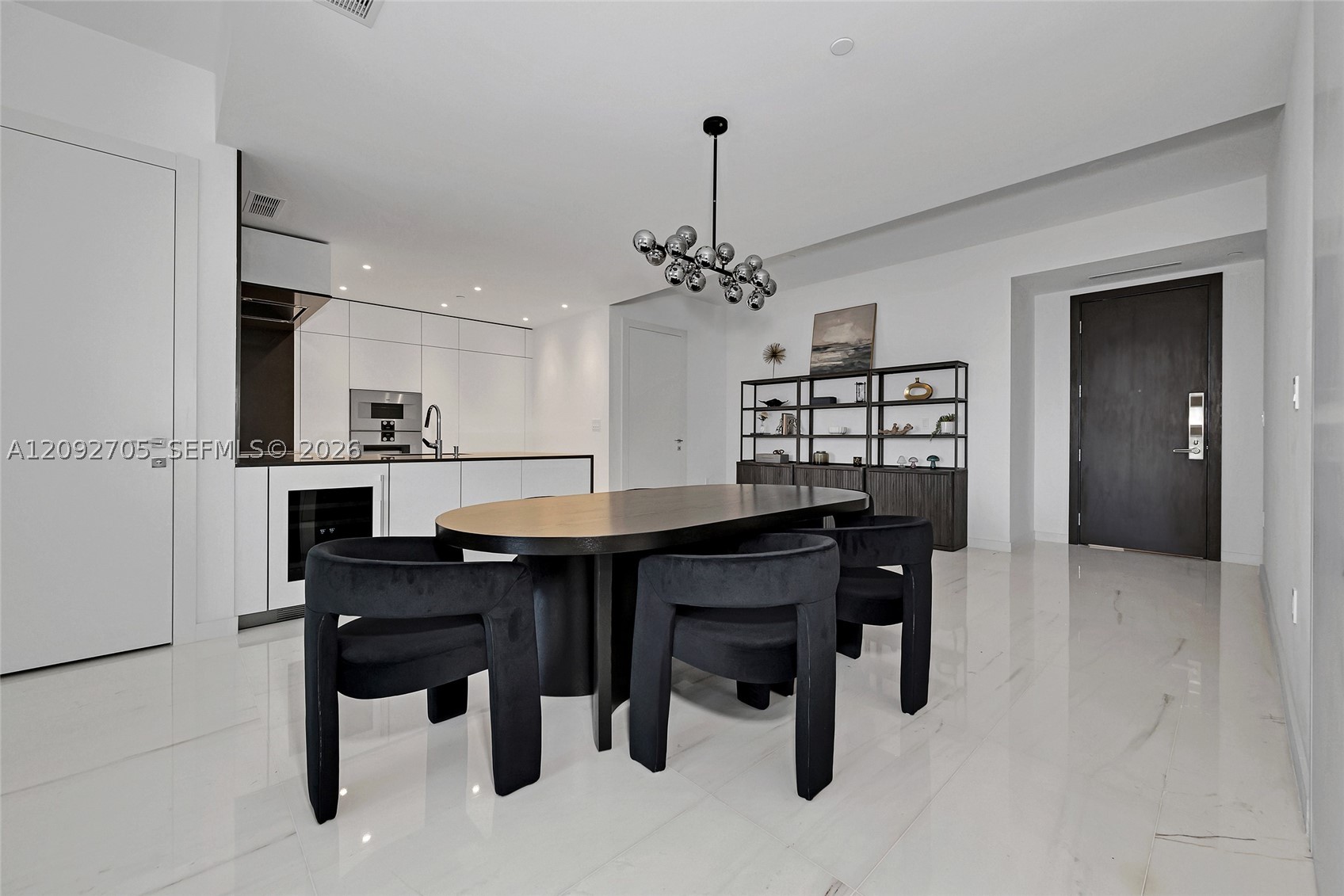 300 Biscayne Blvd Way #2809, Miami FL 33131