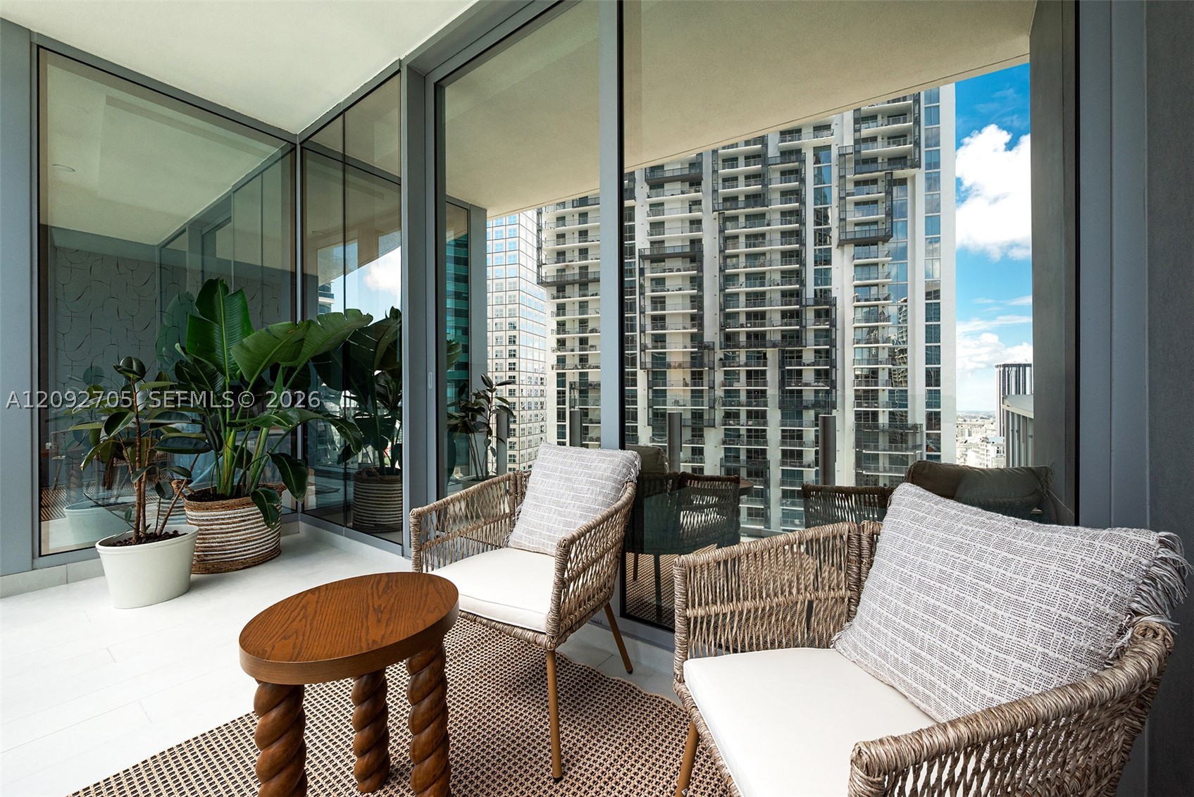 300 Biscayne Blvd Way #2809, Miami FL 33131