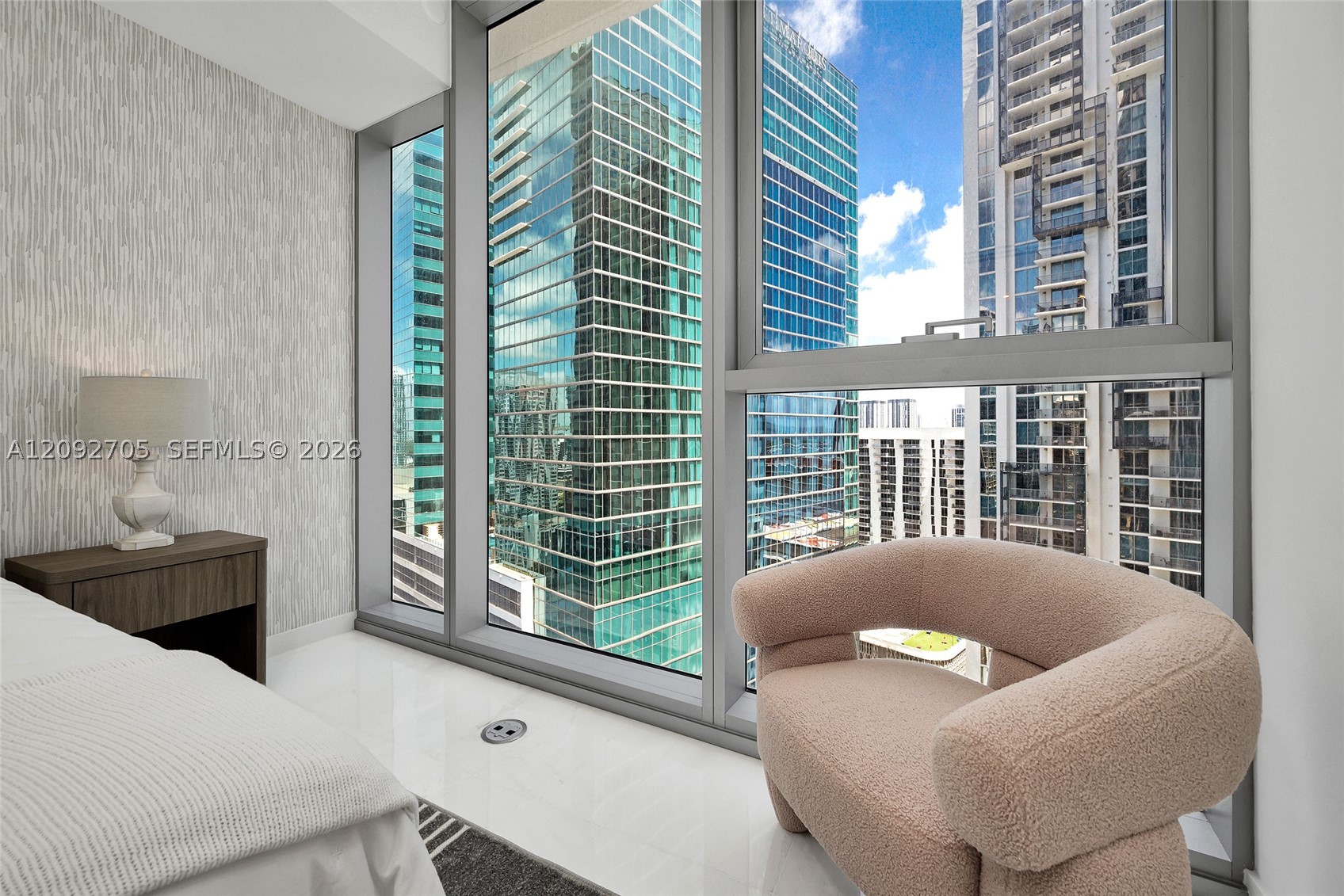 300 Biscayne Blvd Way #2809, Miami FL 33131