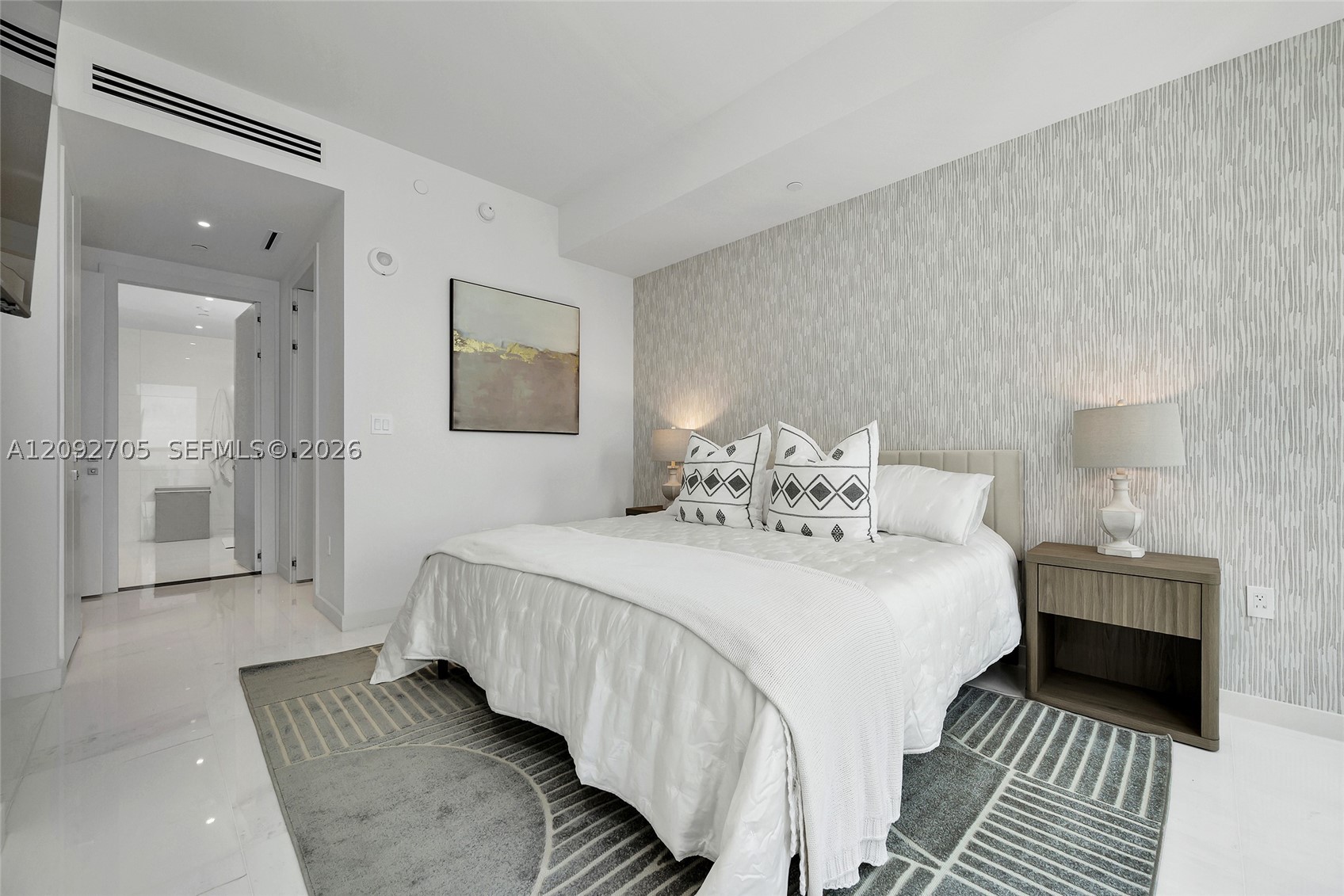 300 Biscayne Blvd Way #2809, Miami FL 33131