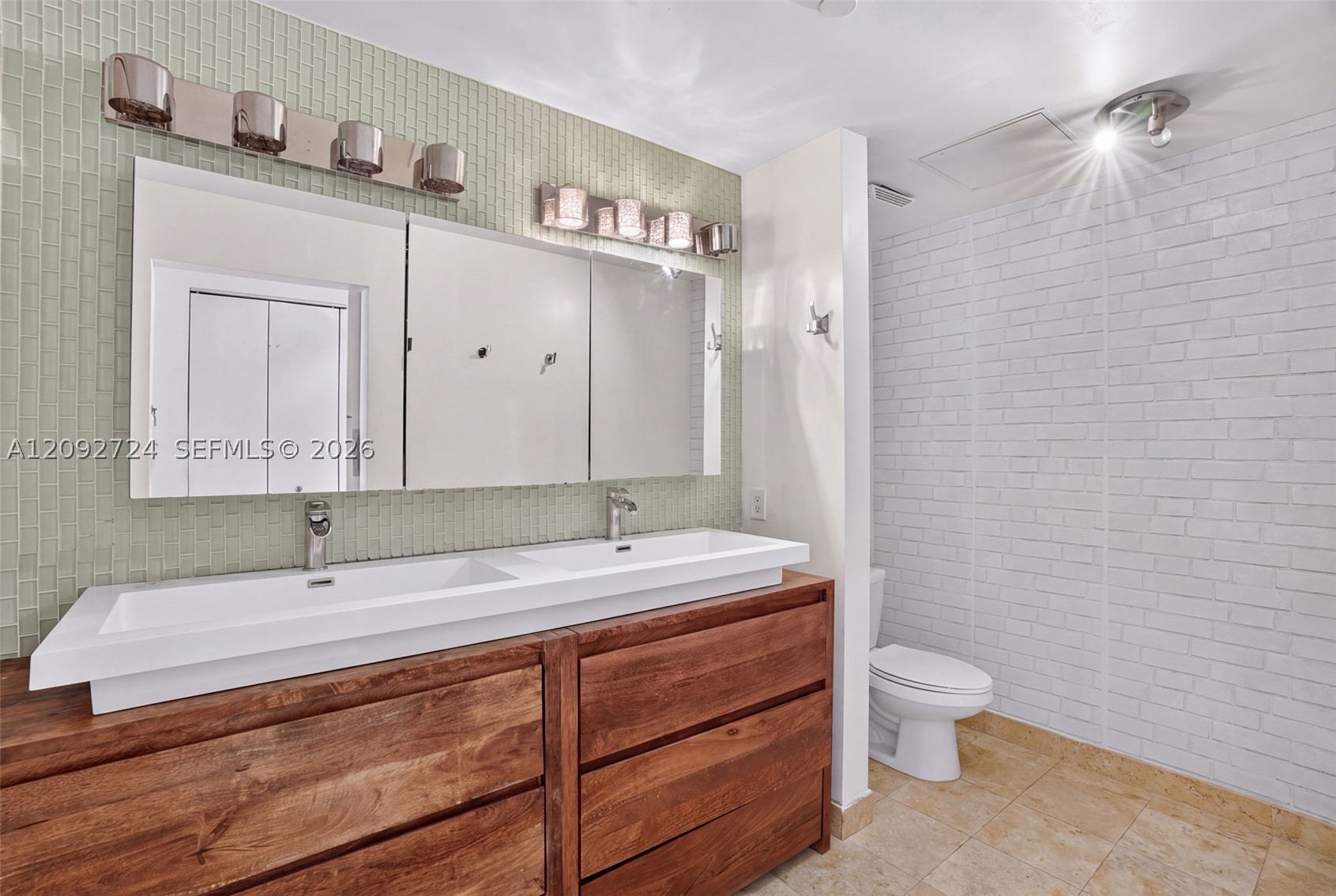 350 S Miami Ave #3602, Miami FL 33130