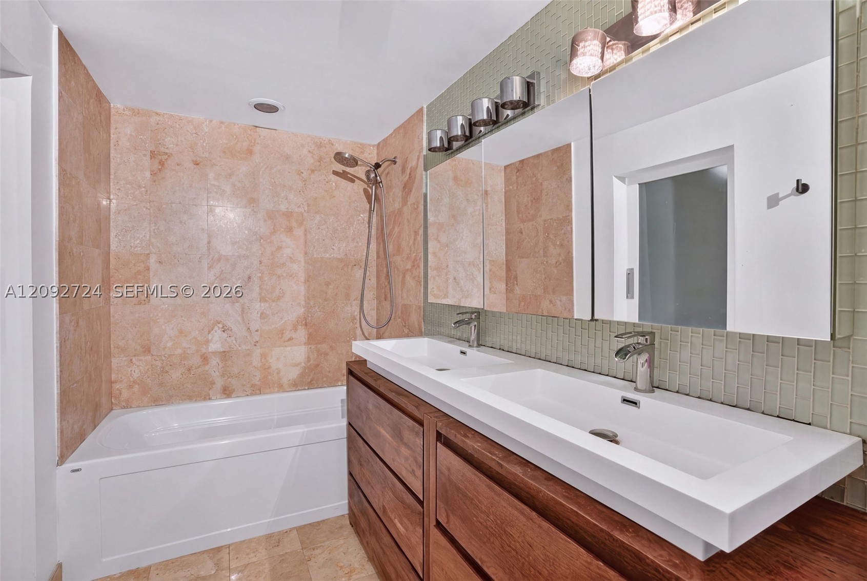 350 S Miami Ave #3602, Miami FL 33130