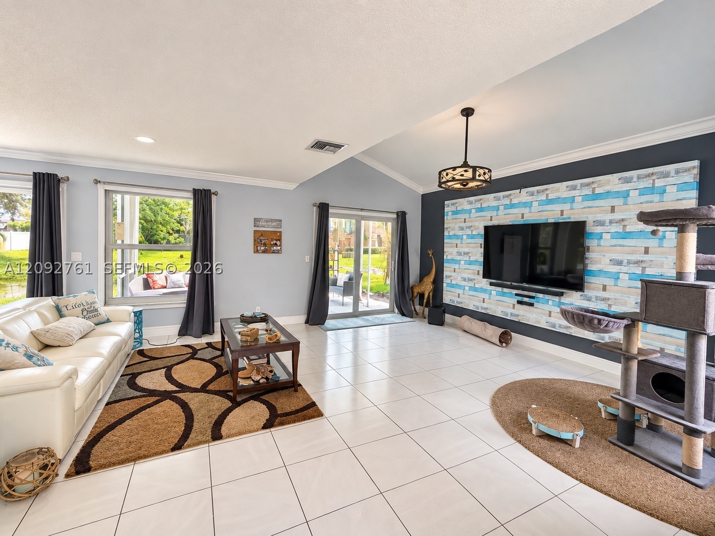 4244 Pine Hollow Cir, Green Acres FL 33463