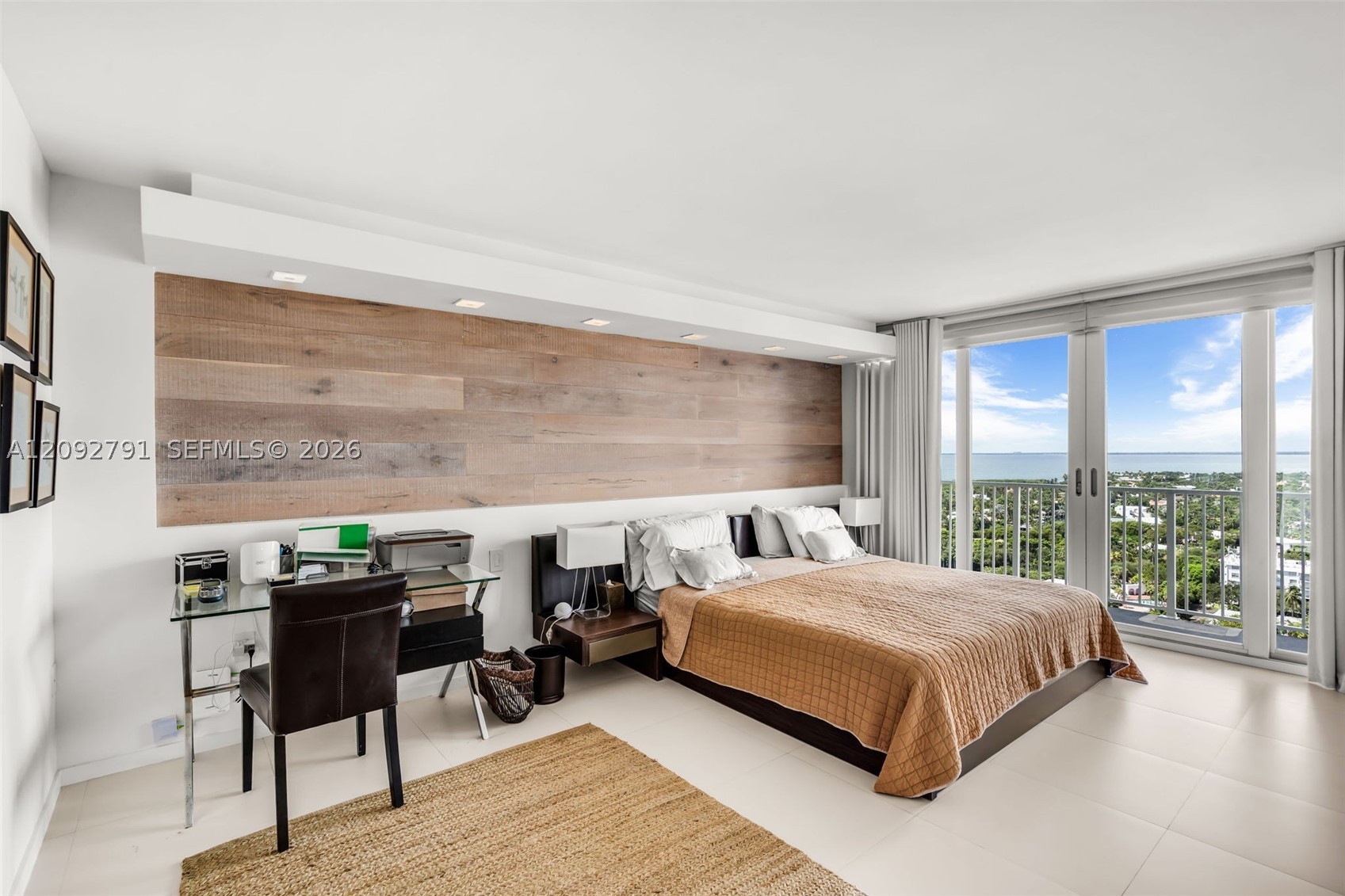 881 Ocean Dr #20E, Key Biscayne FL 33149