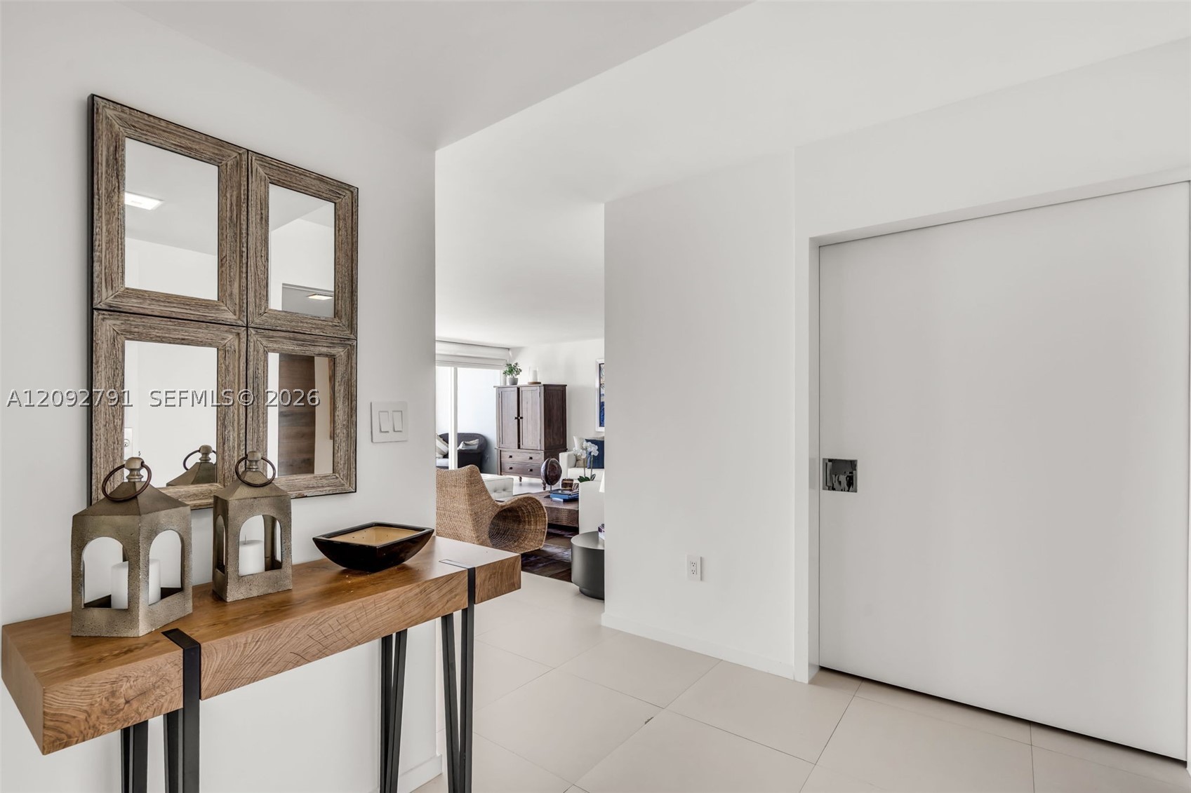 881 Ocean Dr #20E, Key Biscayne FL 33149