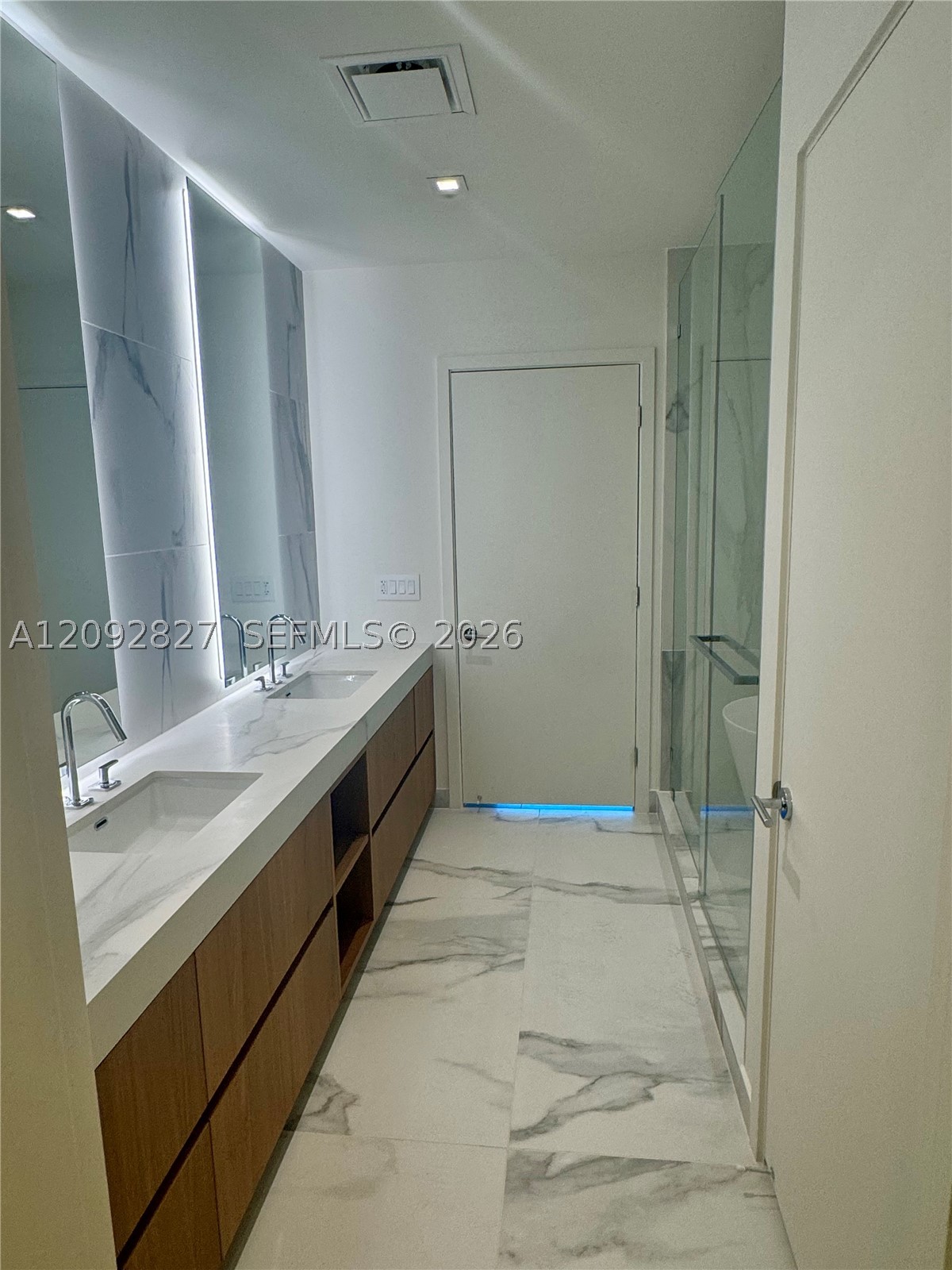 1400 Biscayne Blvd. #1403, Miami FL 33132