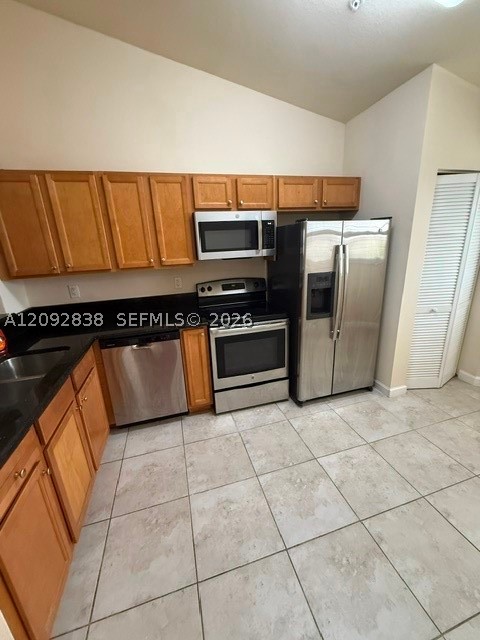 22301 SW 88 pl #302-3, Cutler Bay FL 33190