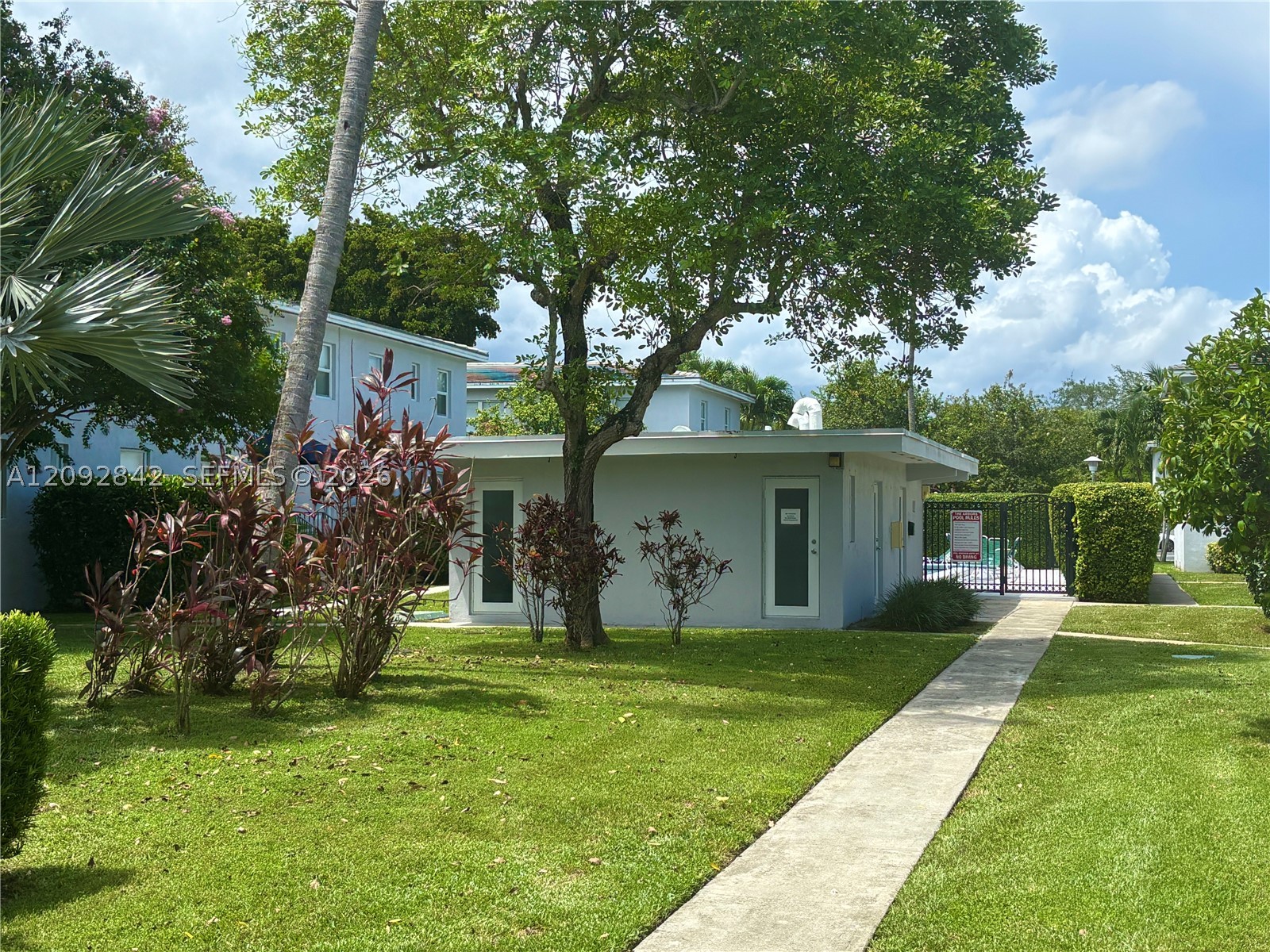7740 SW 54th Ct #49A, Miami FL 33143
