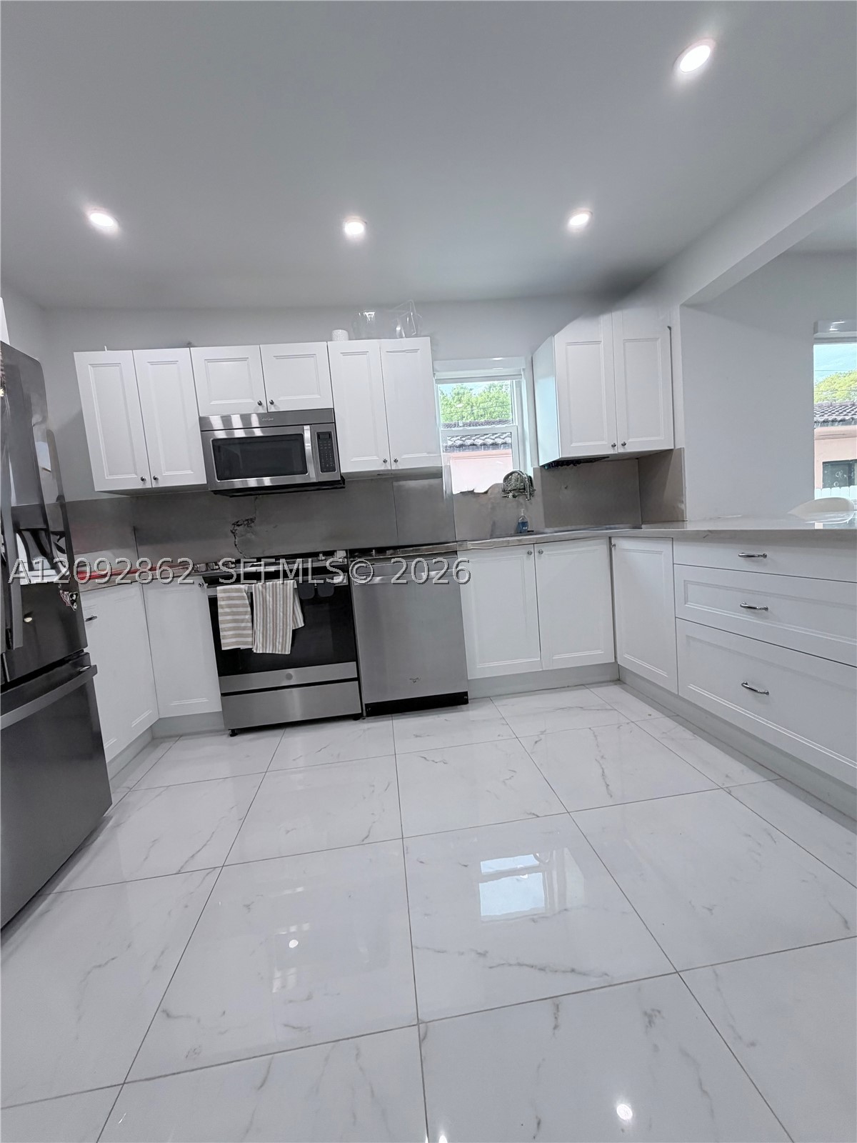 360 SW 20th Rd, Miami FL 33129