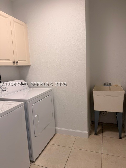 7713 SW 193rd St, Cutler Bay FL 33157