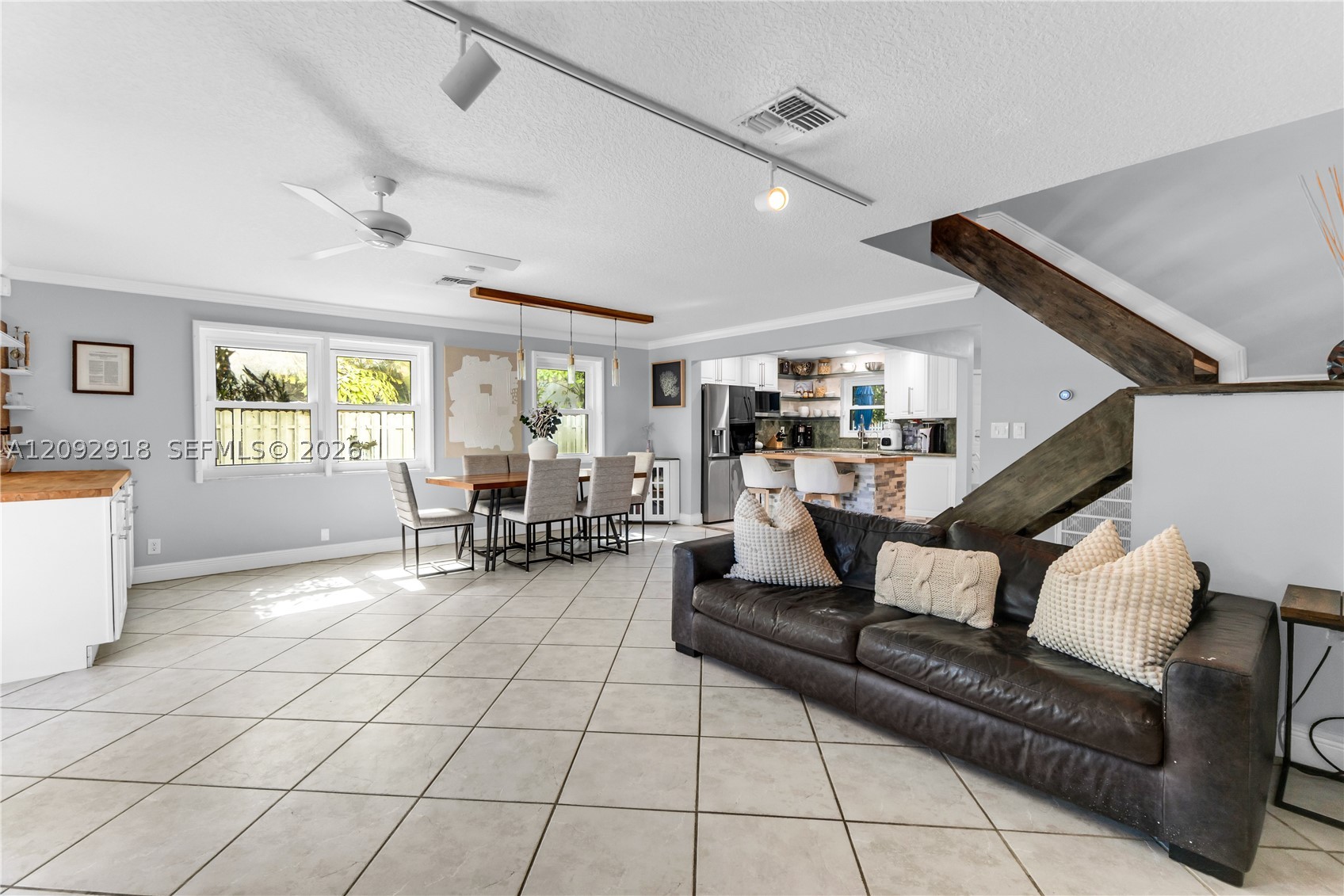 663 Ponce De Leon Dr #2, Fort Lauderdale FL 33316