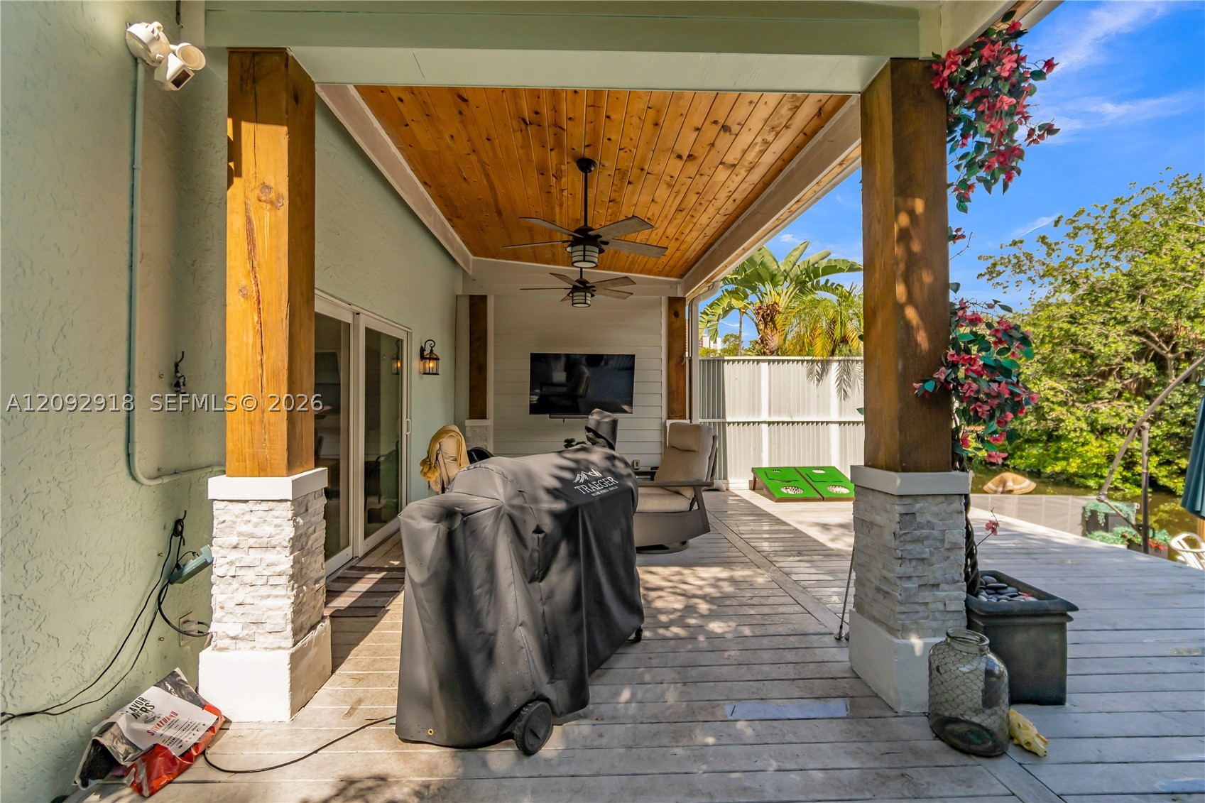 663 Ponce De Leon Dr #2, Fort Lauderdale FL 33316