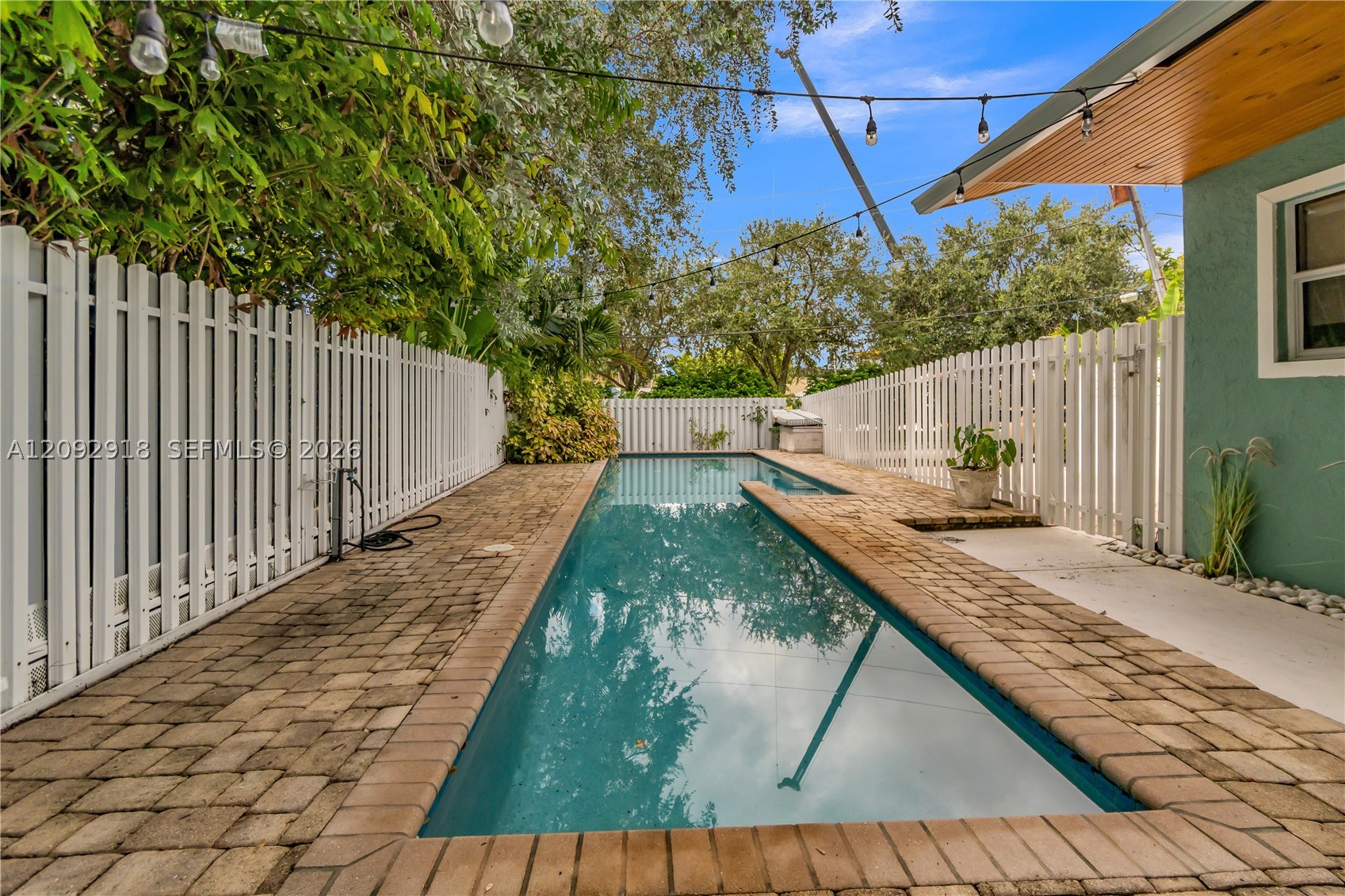 663 Ponce De Leon Dr #2, Fort Lauderdale FL 33316