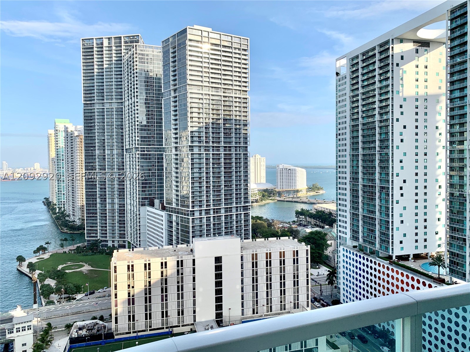 31 SE 5th St #2806, Miami FL 33131