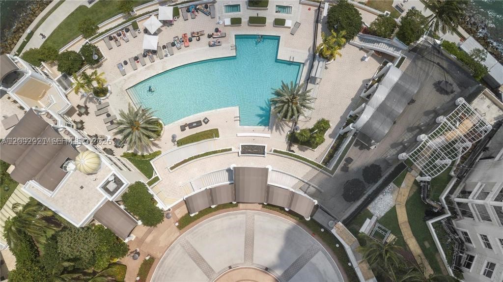 848 Brickell Key Dr #2303, Miami FL 33131