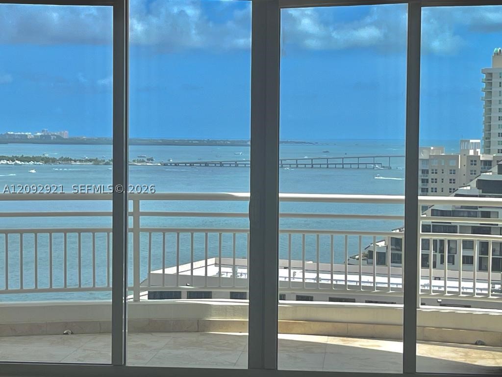 848 Brickell Key Dr #2303, Miami FL 33131