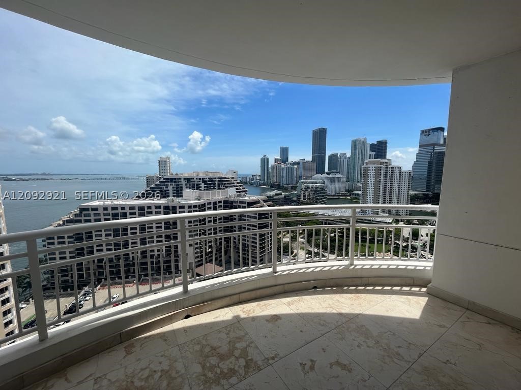 848 Brickell Key Dr #2303, Miami FL 33131
