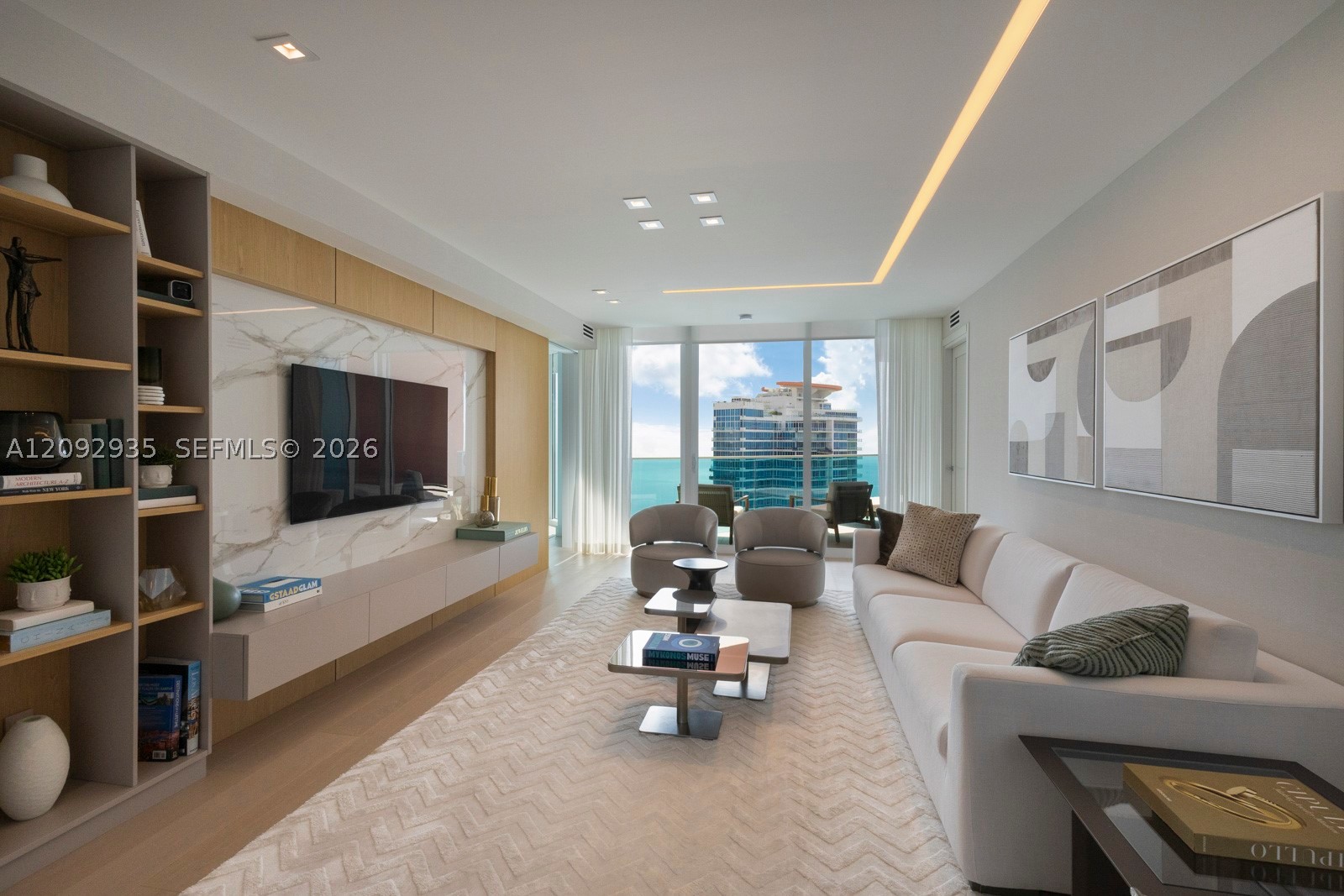 300 S Pointe Dr #4206, Miami Beach FL 33139