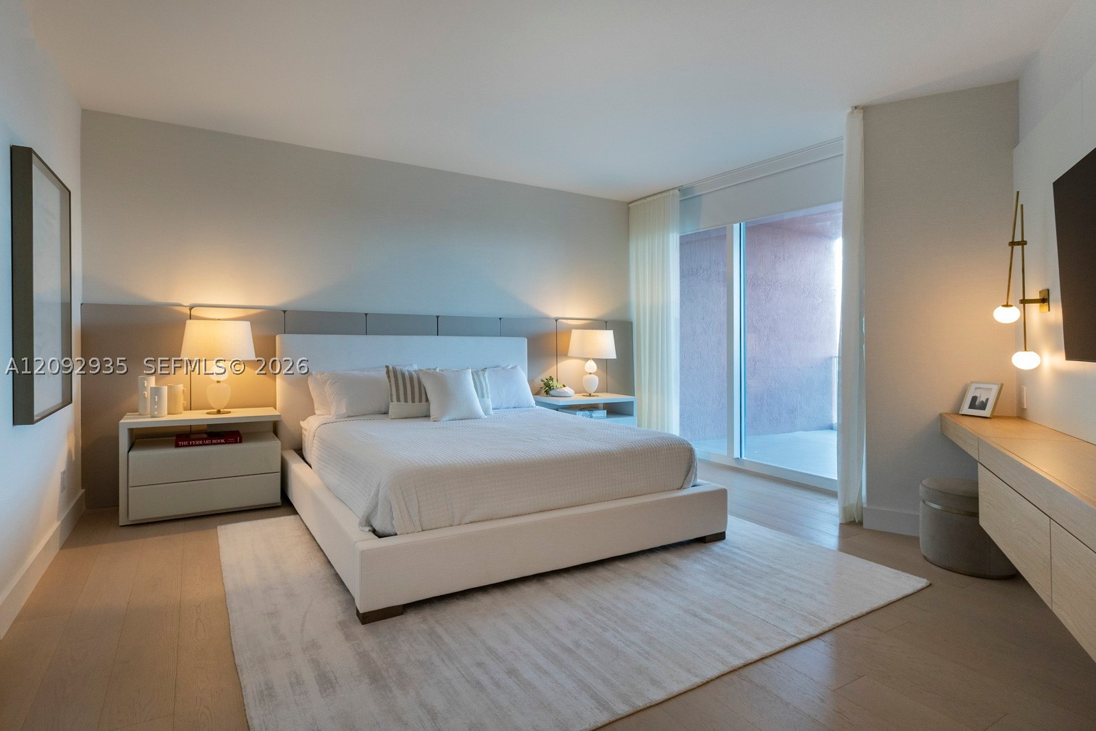 300 S Pointe Dr #4206, Miami Beach FL 33139