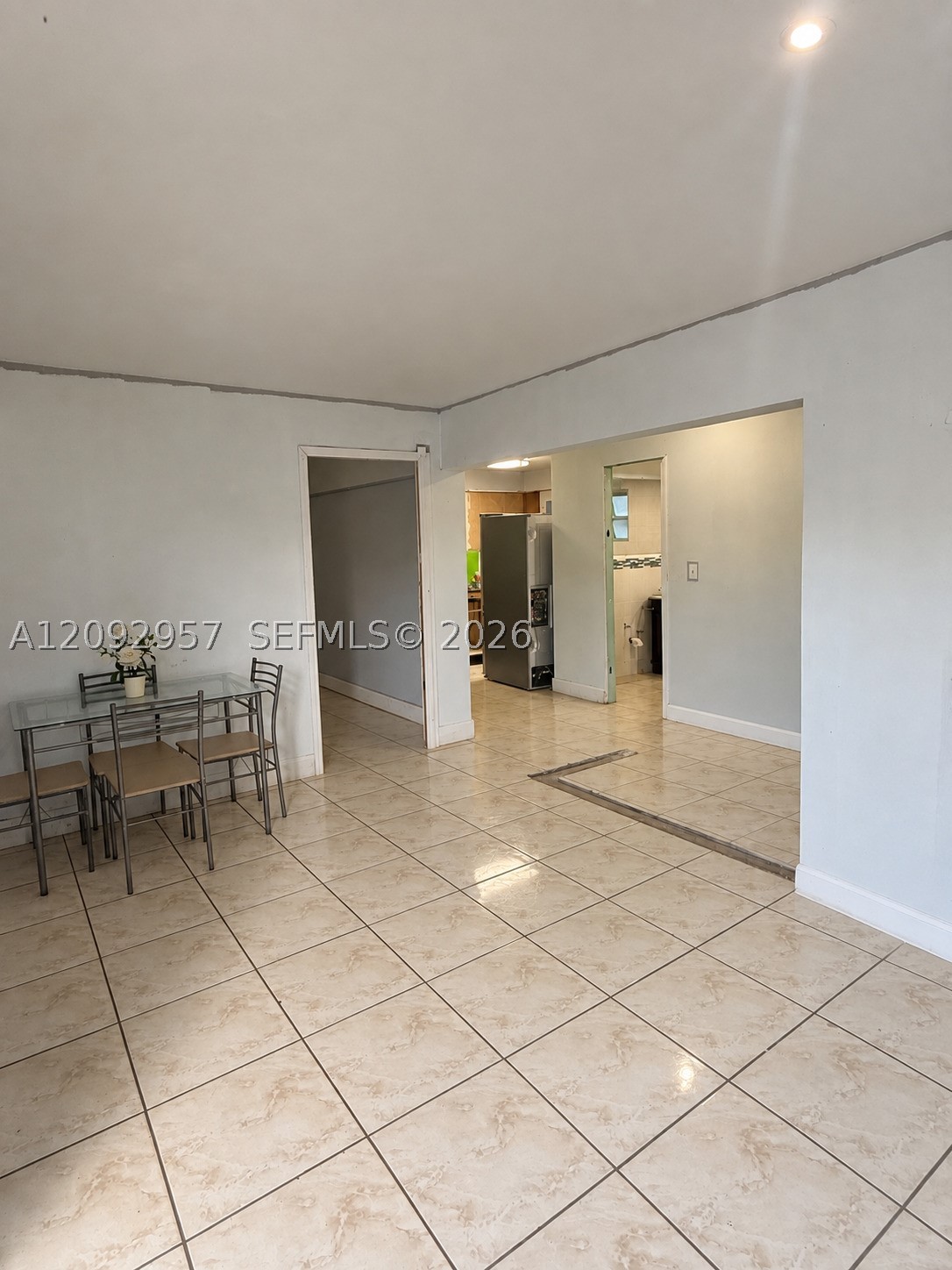 2315 NW 35th St, Miami FL 33142
