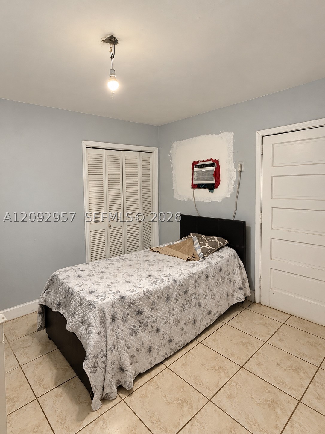 2315 NW 35th St, Miami FL 33142