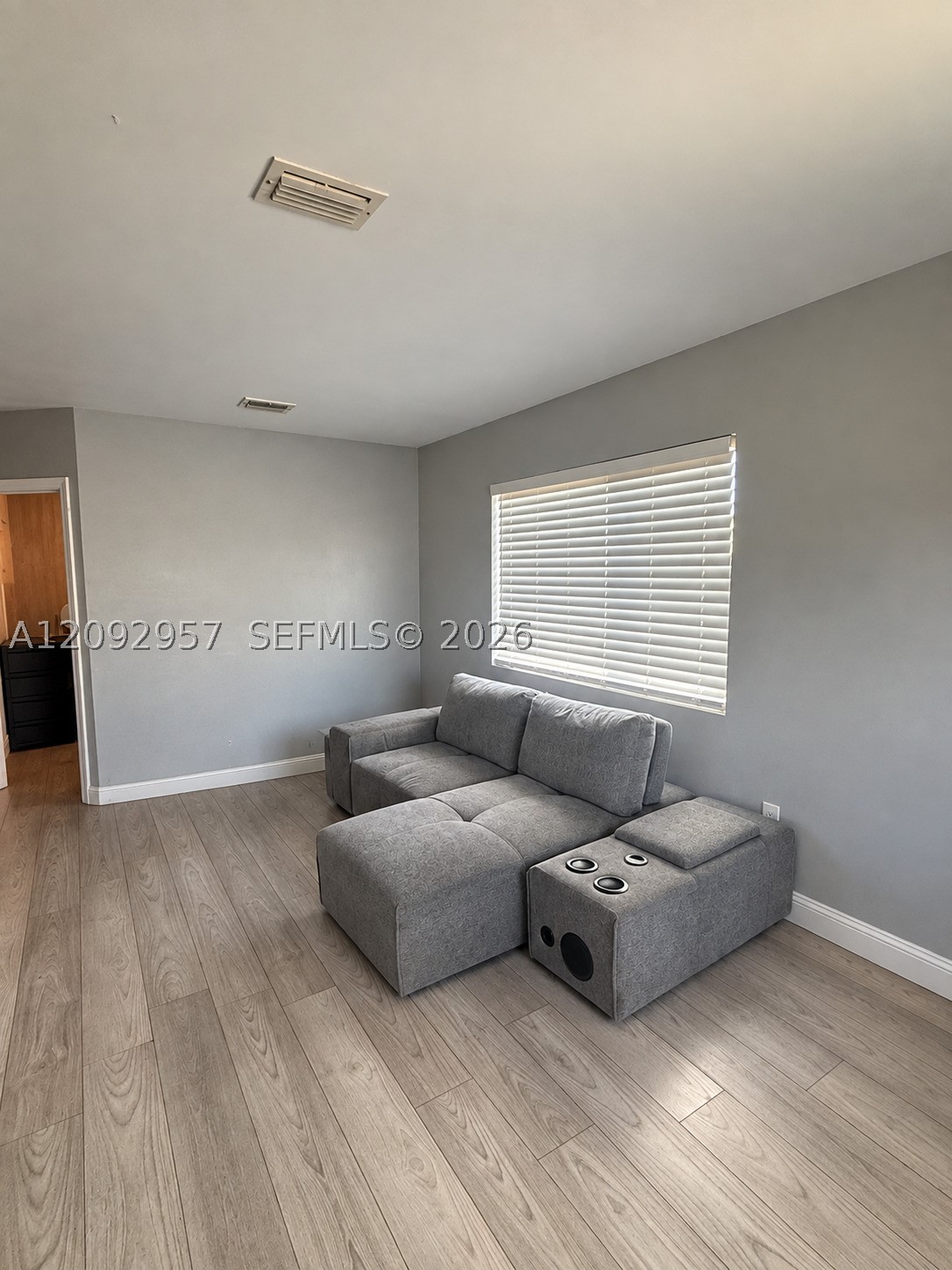 2315 NW 35th St, Miami FL 33142