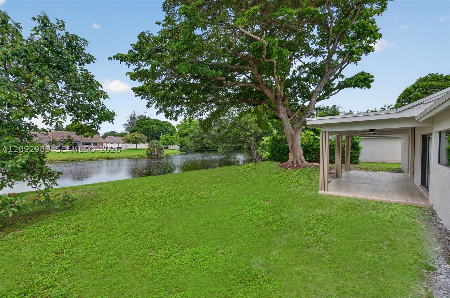 8668 SW 50th St, Cooper City FL 33328