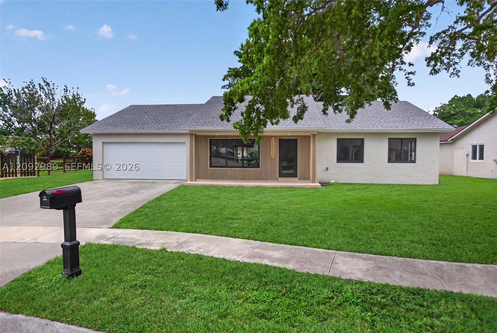 8668 SW 50th St, Cooper City FL 33328