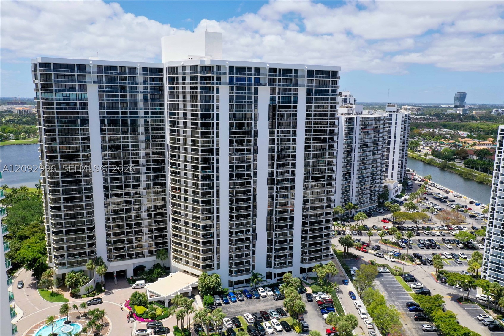 20281 E Country Club Dr #307, Aventura FL 33180