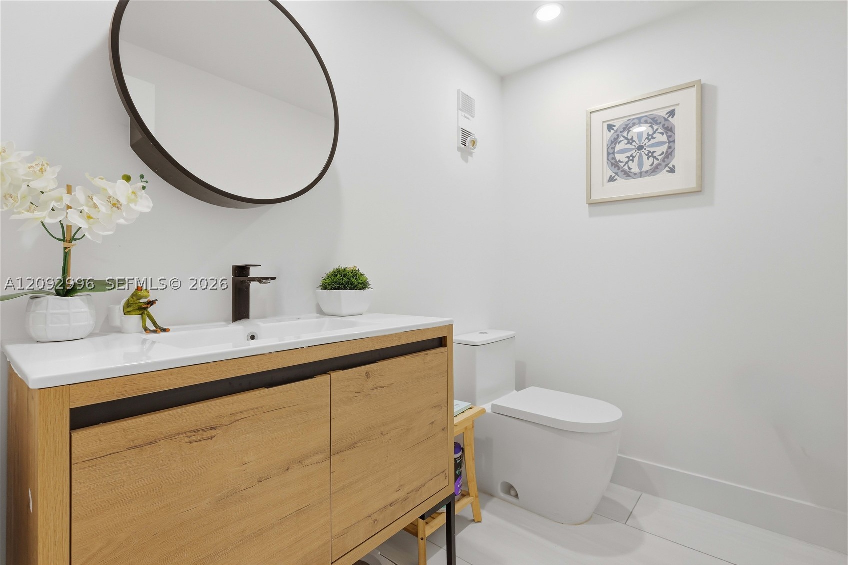 20281 E Country Club Dr #307, Aventura FL 33180
