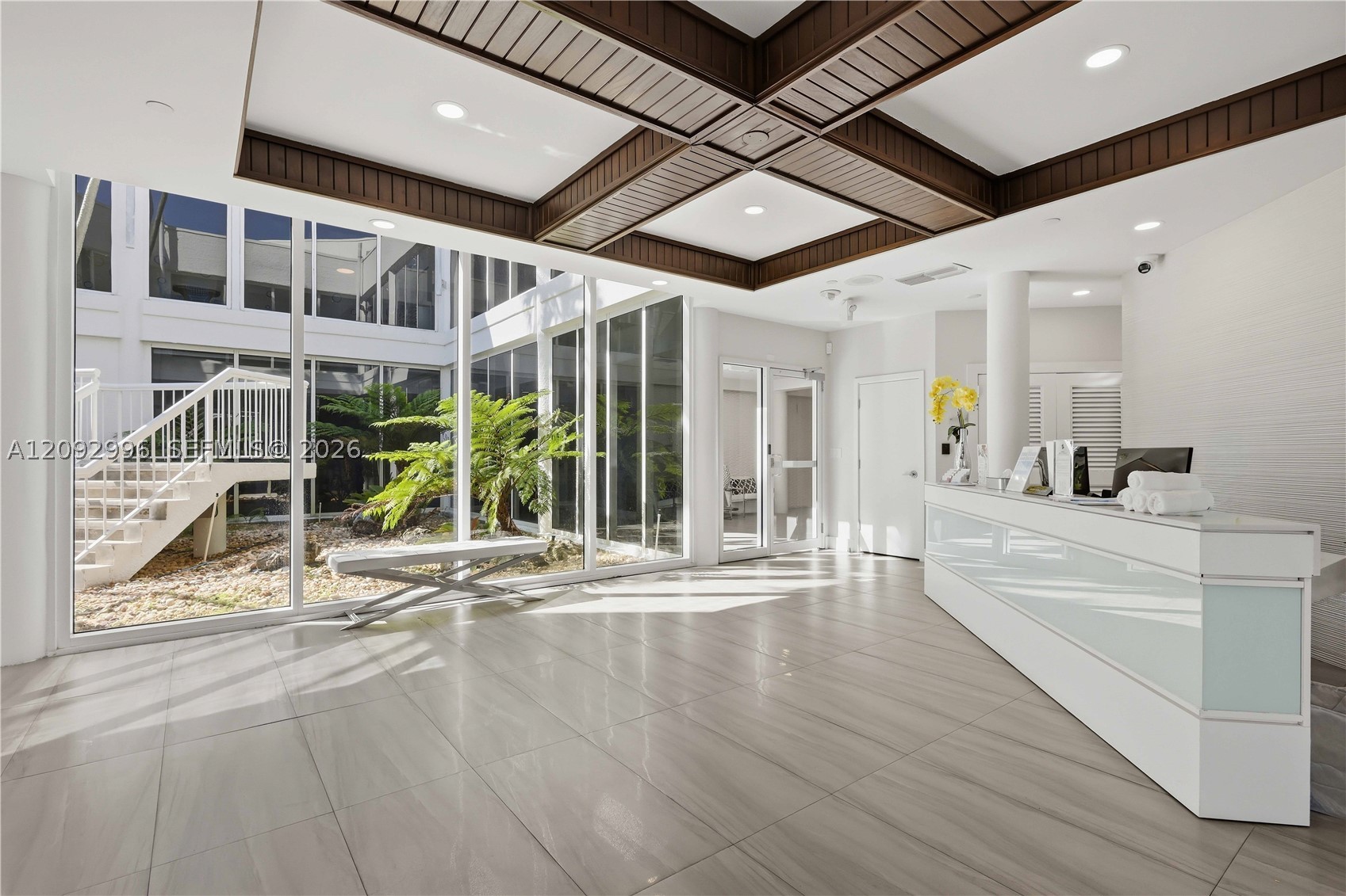 20281 E Country Club Dr #307, Aventura FL 33180