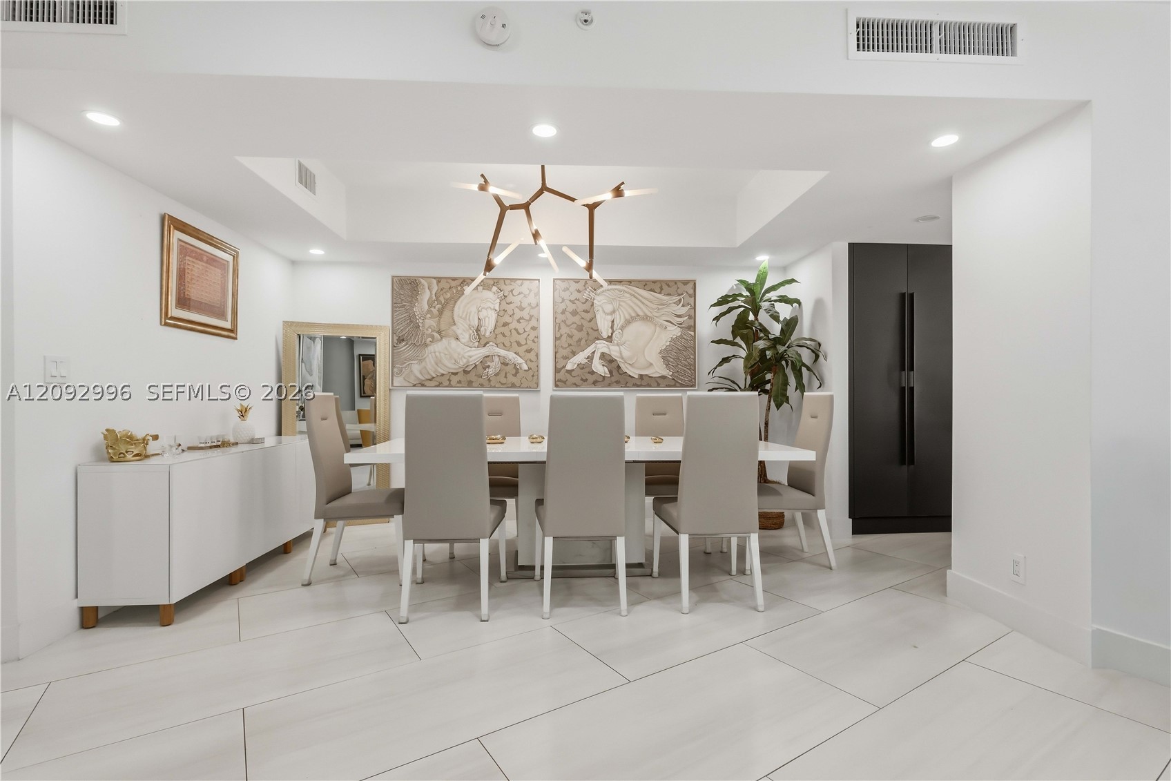 20281 E Country Club Dr #307, Aventura FL 33180