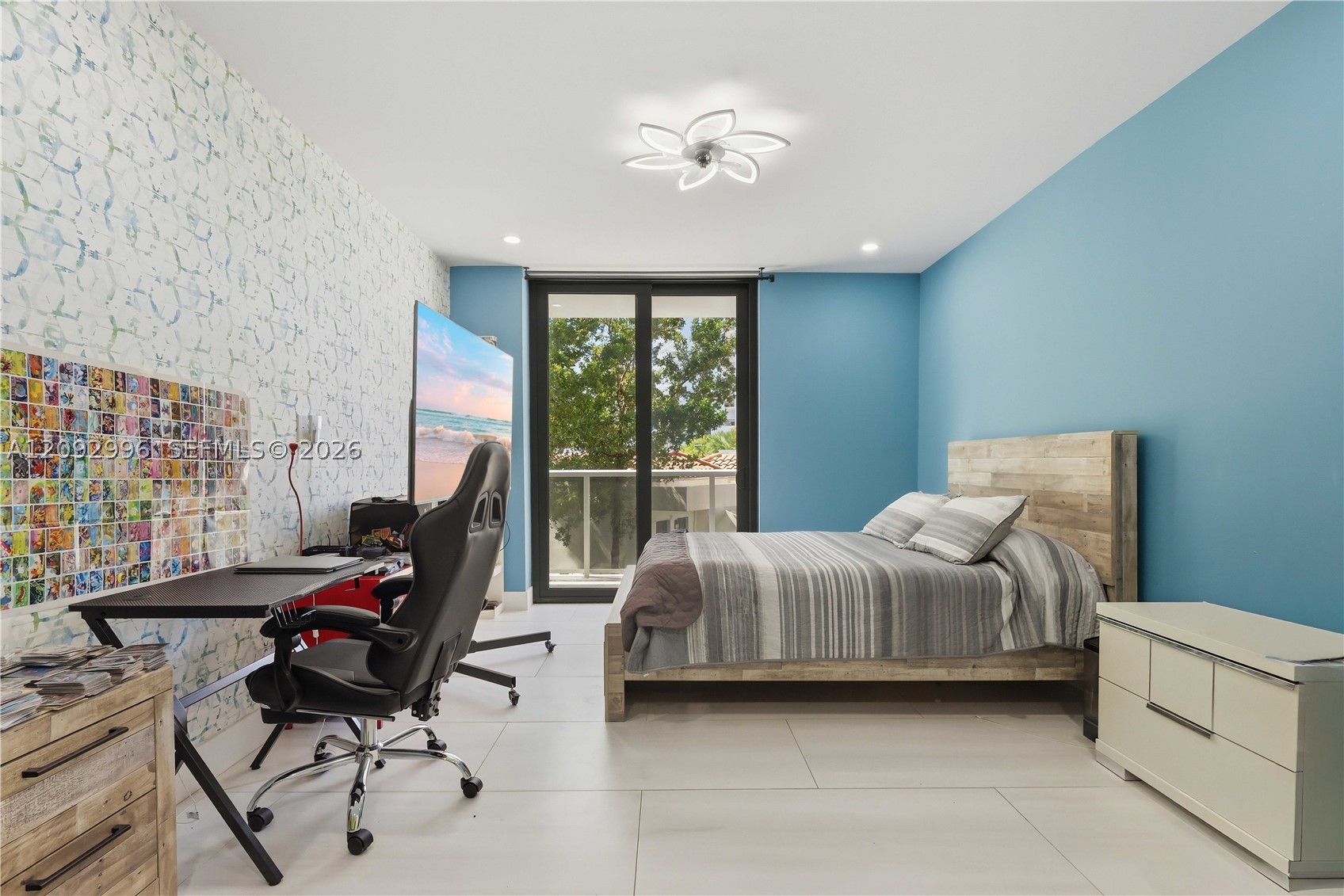 20281 E Country Club Dr #307, Aventura FL 33180
