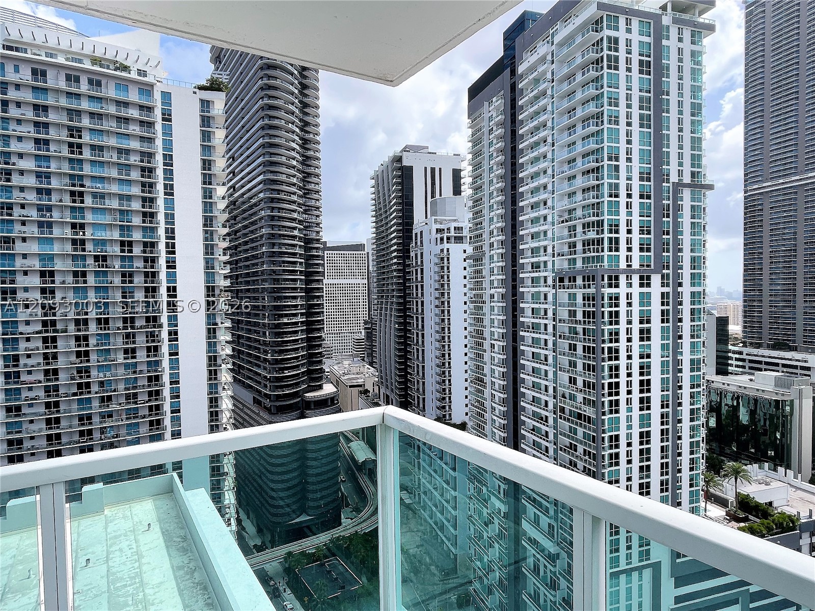 1250 S Miami Ave #2906, Miami FL 33130
