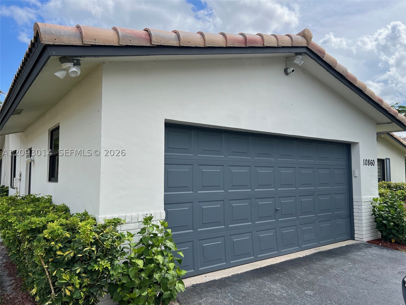 10860 NW 40th St, Coral Springs FL 33065