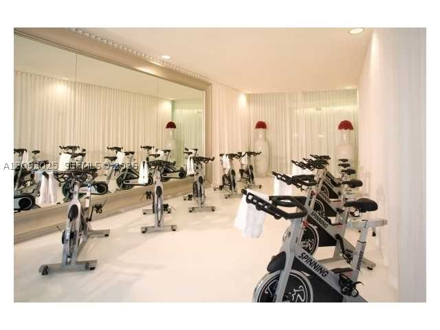 485 Brickell Ave #3201, Miami FL 33131