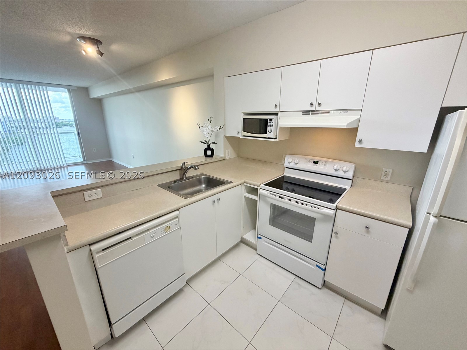 5099 NW 7th St #TS-03, Miami FL 33126