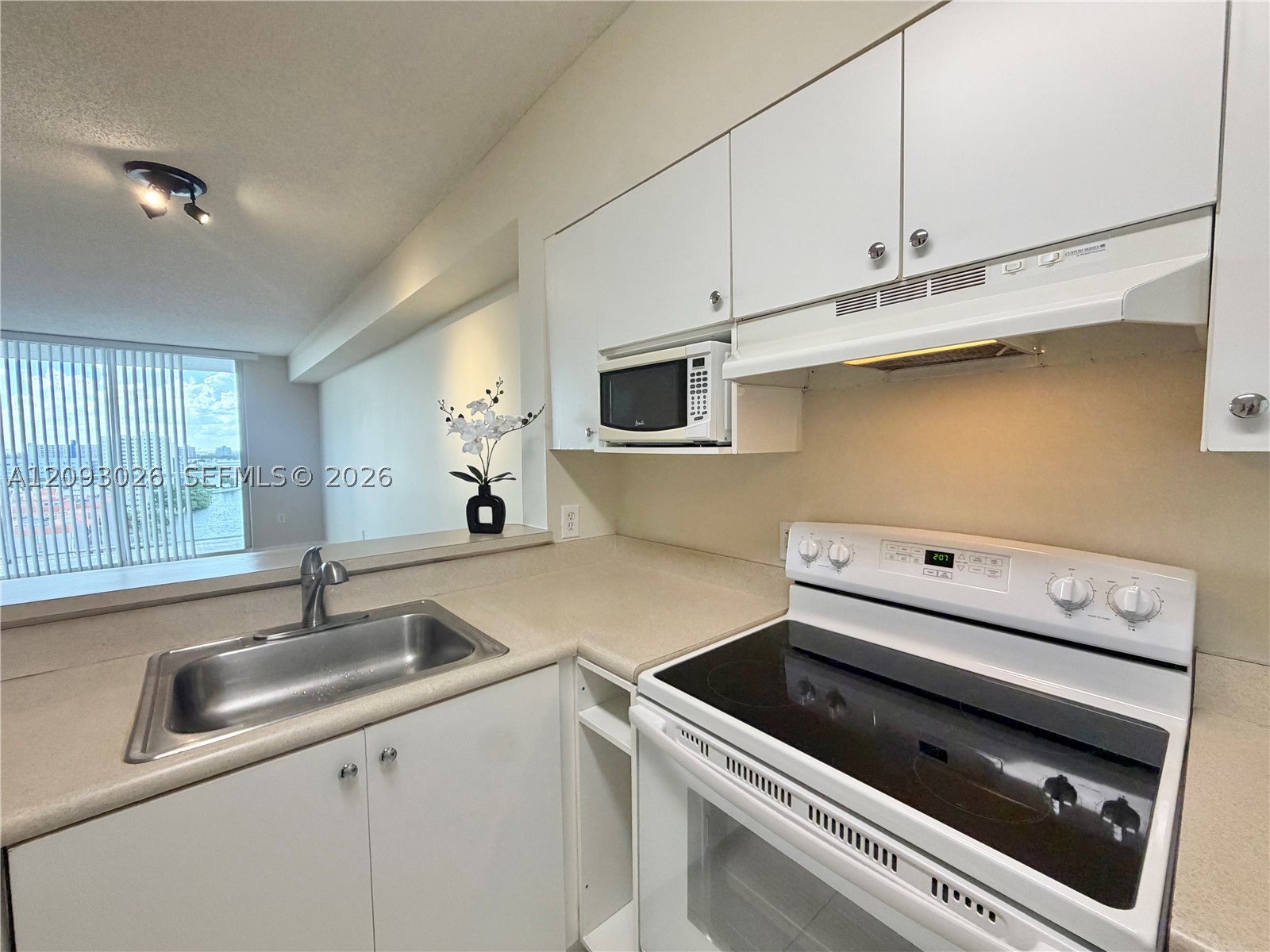5099 NW 7th St #TS-03, Miami FL 33126