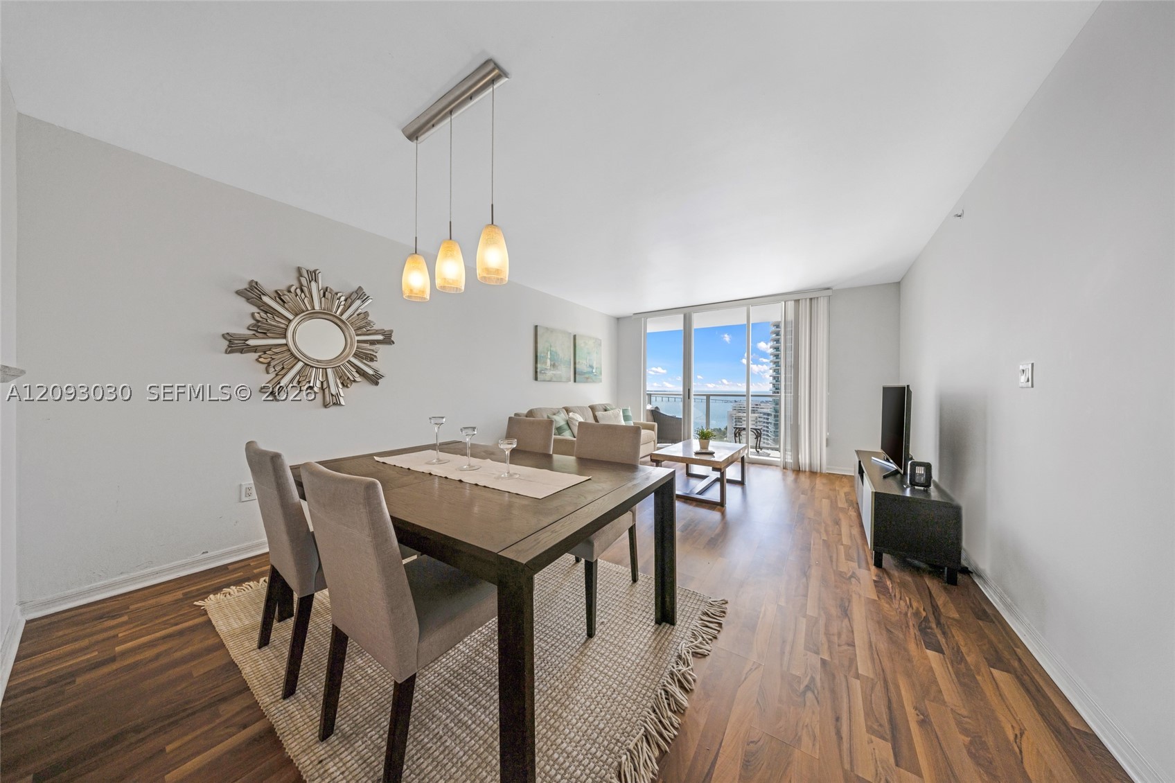 1155 Brickell Bay Dr #2207, Miami FL 33131