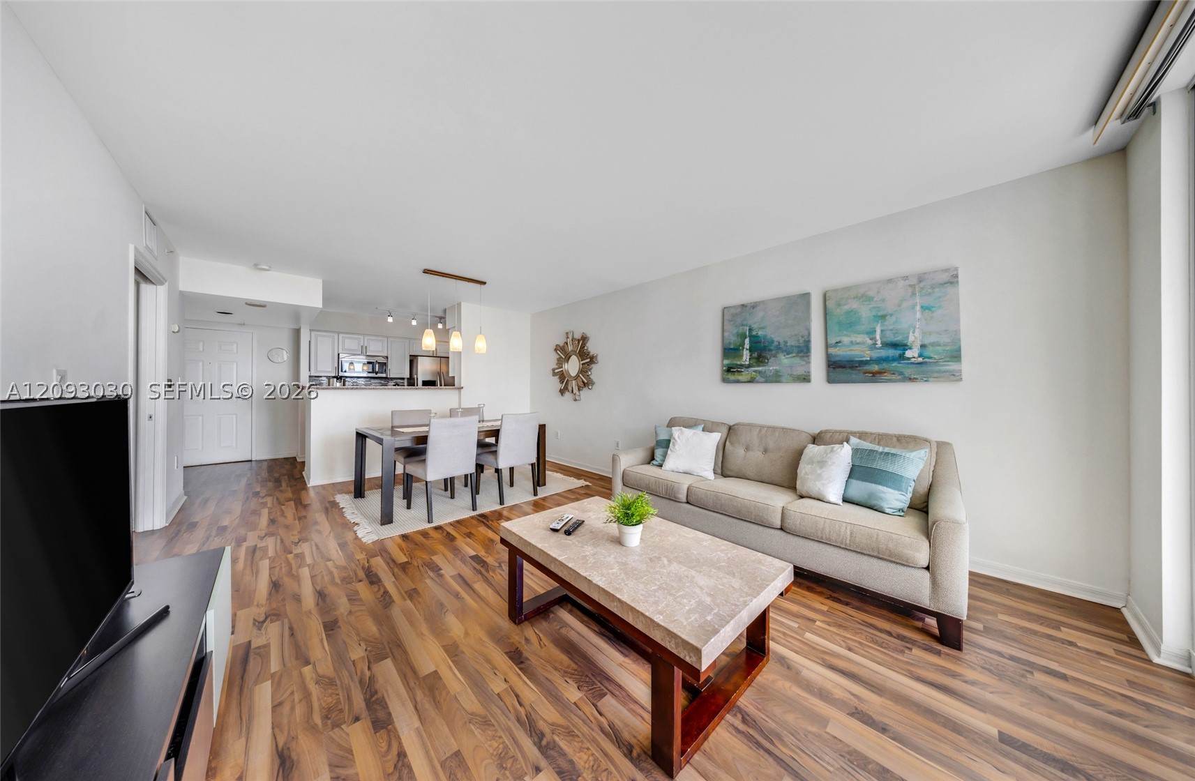 1155 Brickell Bay Dr #2207, Miami FL 33131