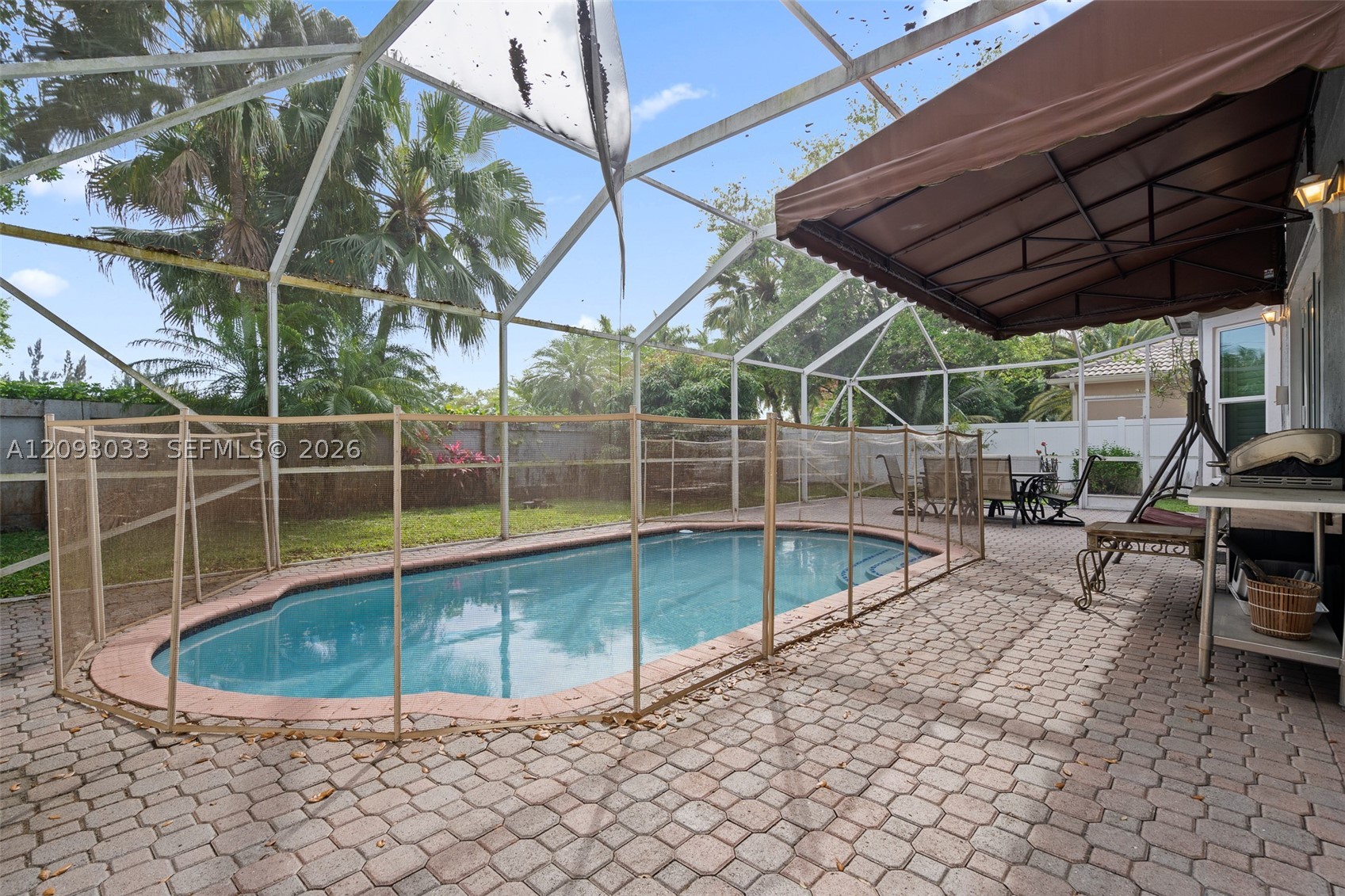 12724 NW 18th Ct, Pembroke Pines FL 33028